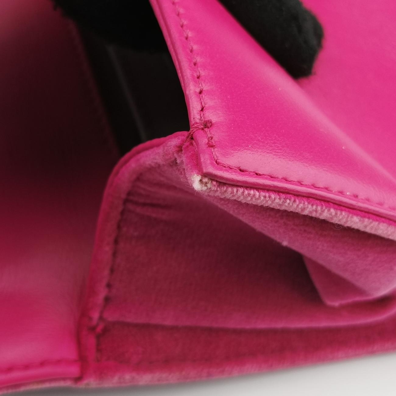 BOY CHANEL Rose velour A67416 18372057ボーイシャネル ローズ レッド ベロア A67416 18372057