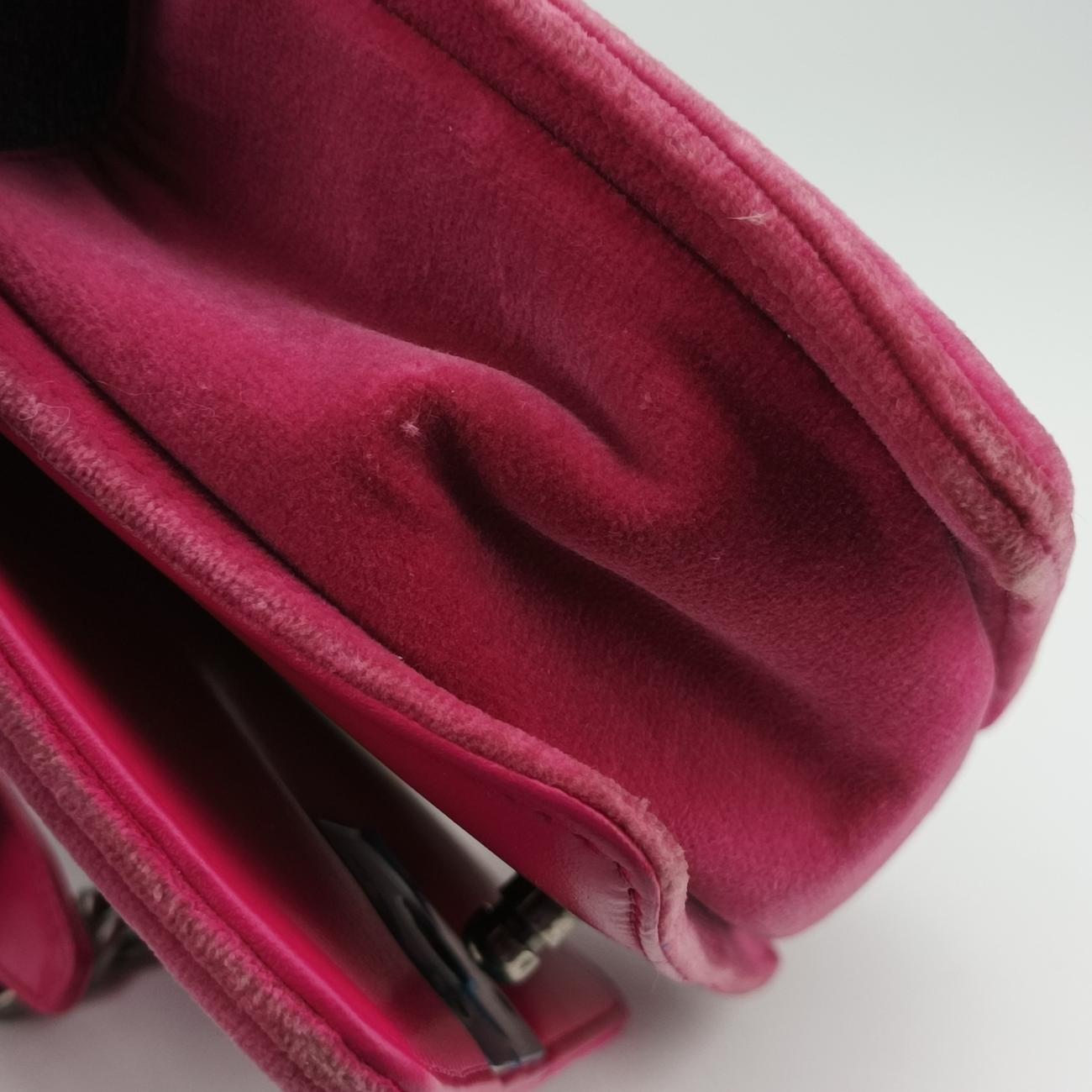 BOY CHANEL Rose velour A67416 18372057ボーイシャネル ローズ レッド ベロア A67416 18372057