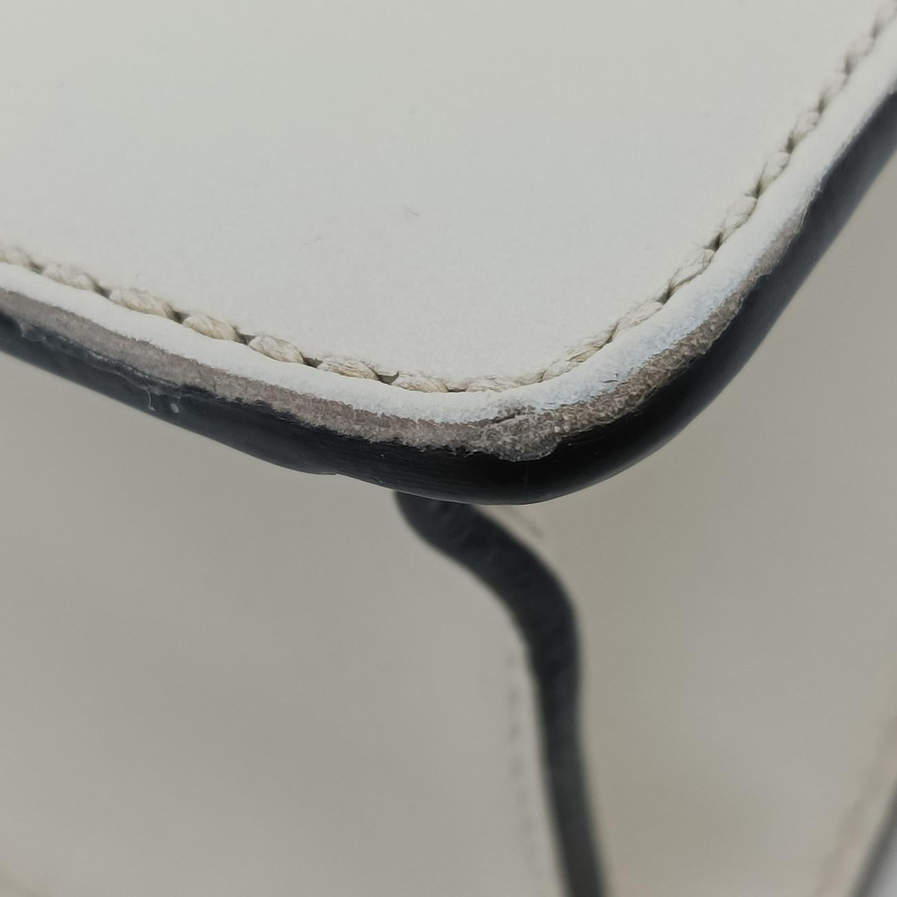 Sylvie white× black× red Leather 421882 I022123214シルヴィ ホワイト×ブラック×レッド レザー 421882 I022123214