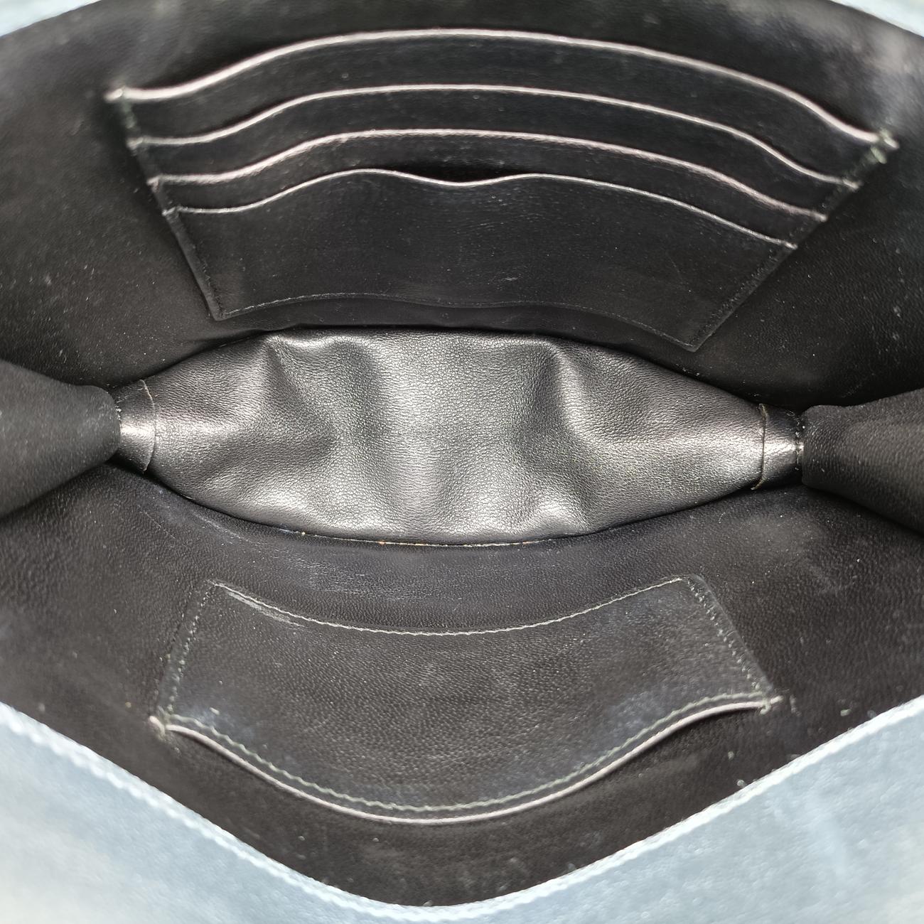 Metallic Nappa Stitching Diagramme Chain Iridescent Silver Leather 107 Fメタリックナッパステッチダイアグラムチェーン イルデセント シルバー レザー 107 F