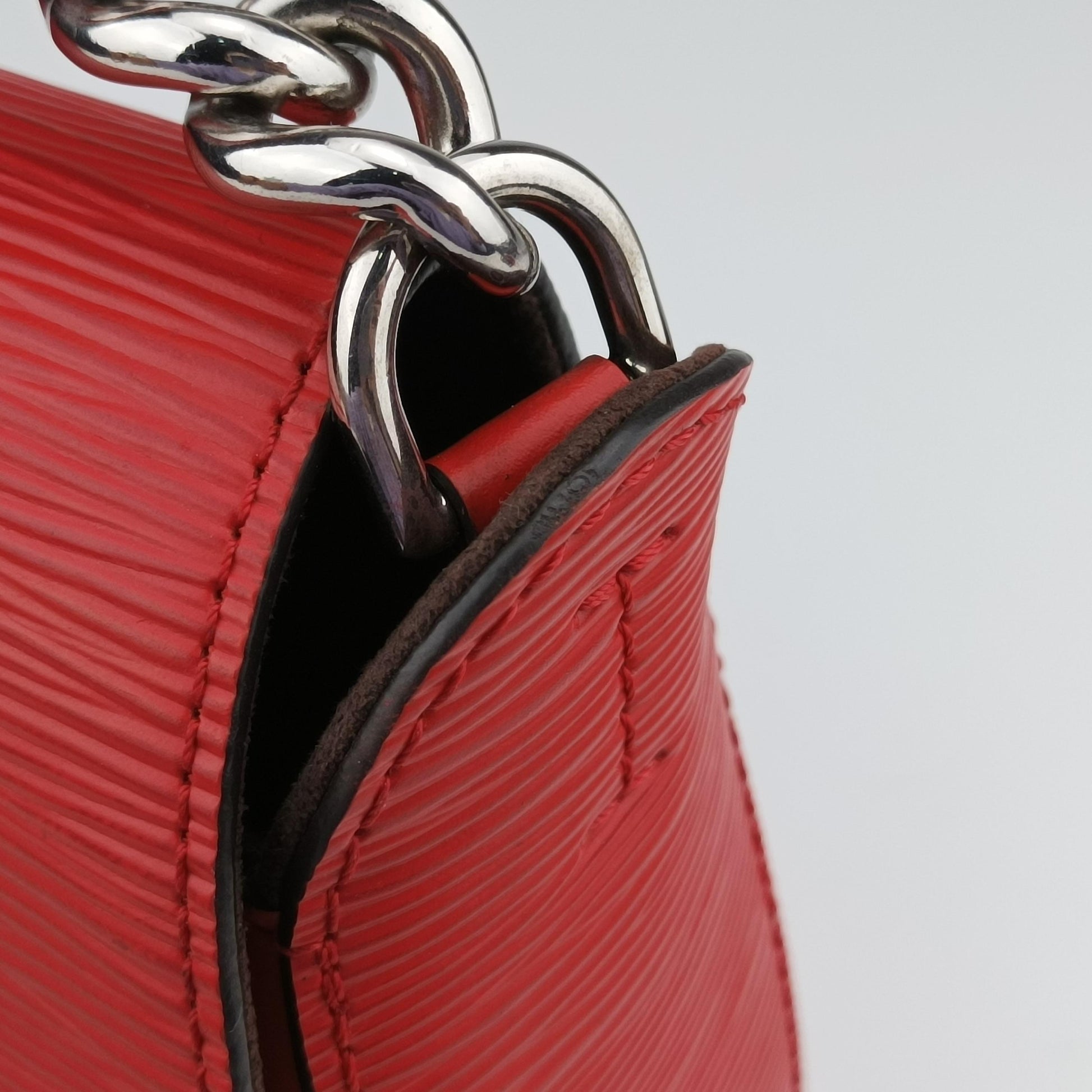 LUNA Rouge Epi M42675 SN2116ルナ ルージュ エピ M42675 SN2116