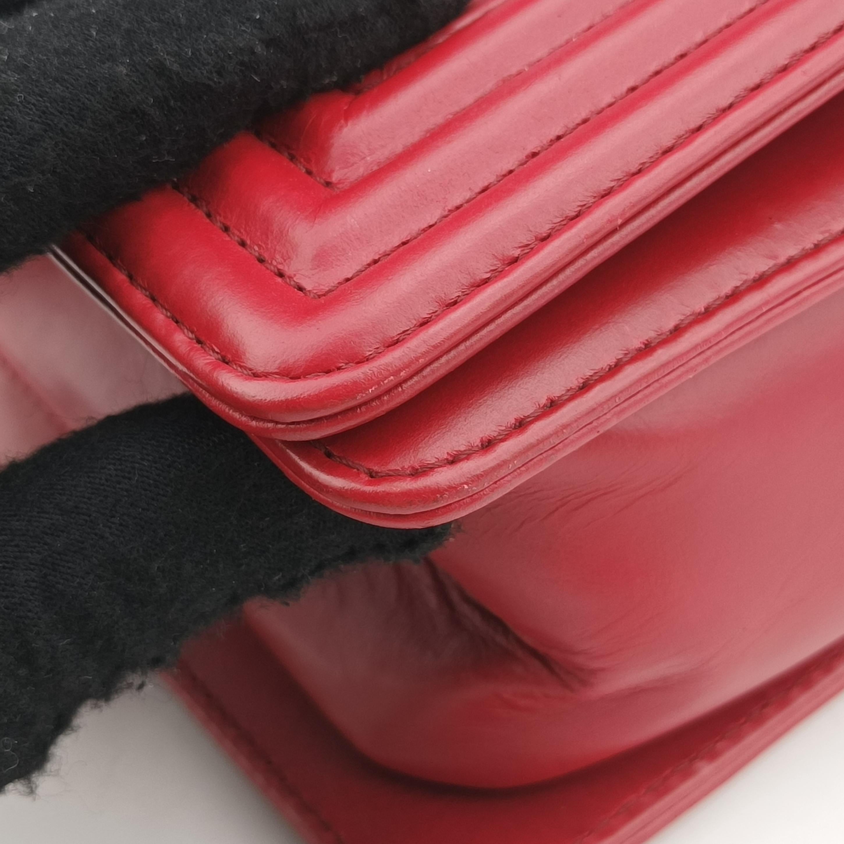 BOY CHANEL Red Leather A67086 17631774ボーイシャネル レッド レザー A67086 17631774