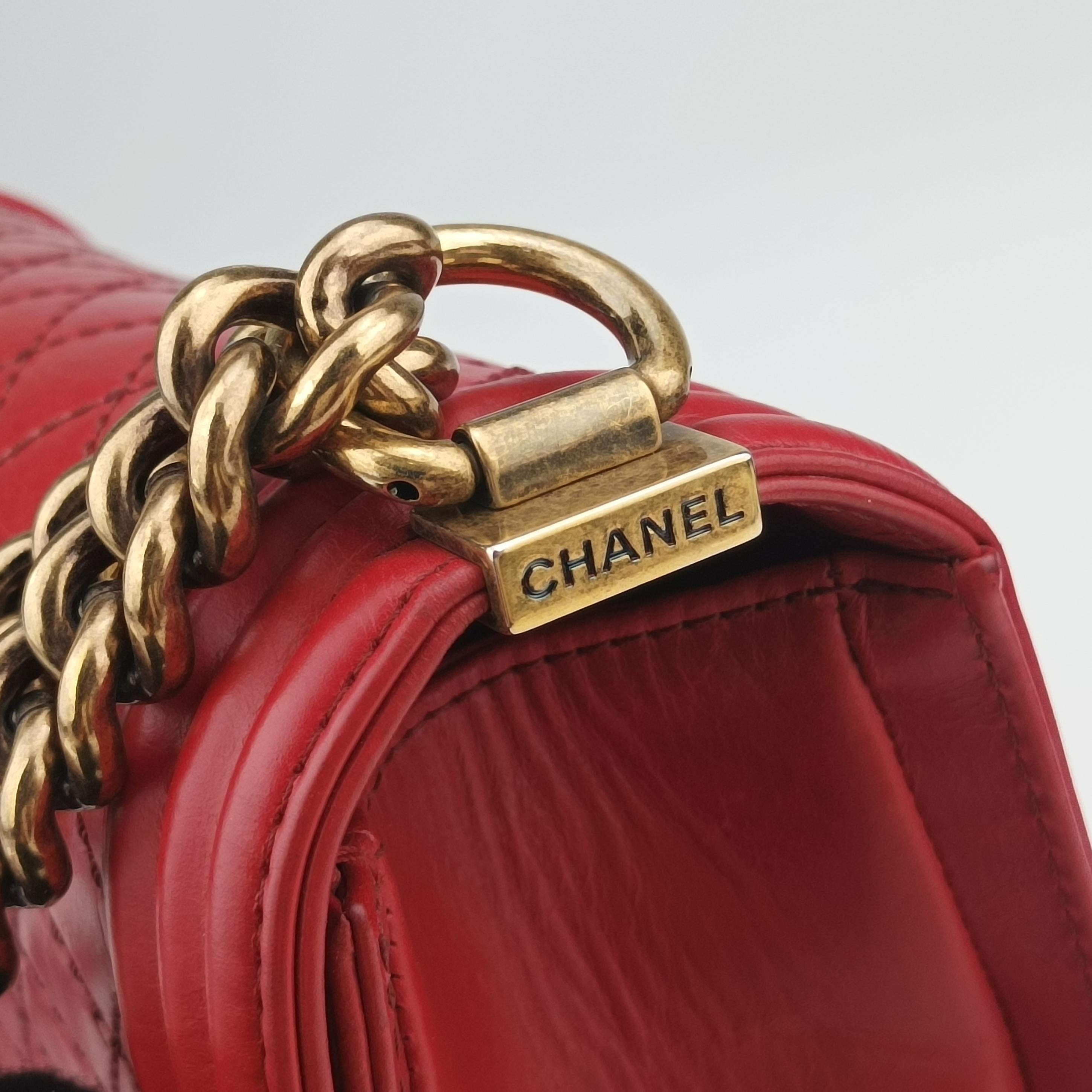BOY CHANEL Red Leather A67086 17631774ボーイシャネル レッド レザー A67086 17631774