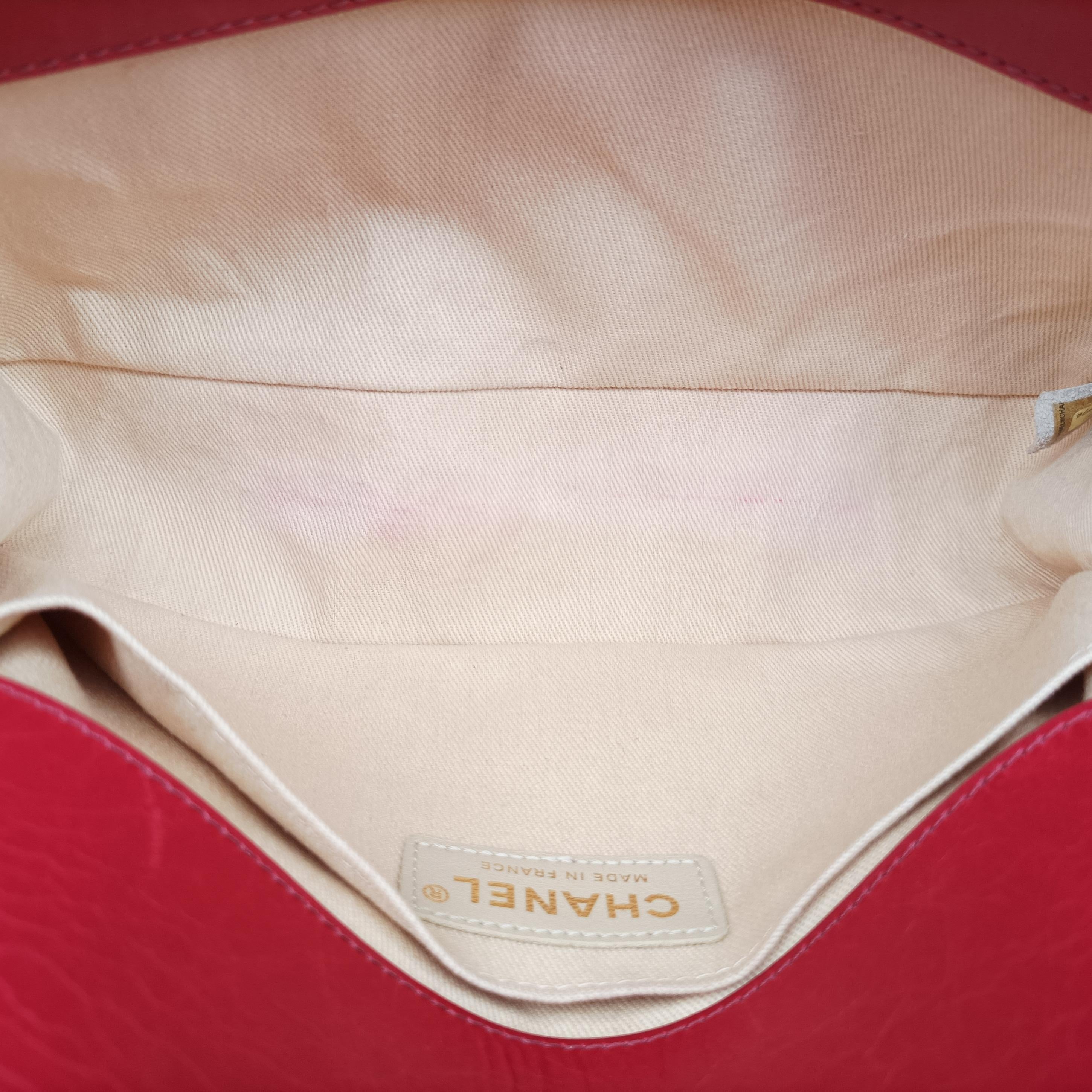 BOY CHANEL Red Leather A67086 17631774ボーイシャネル レッド レザー A67086 17631774