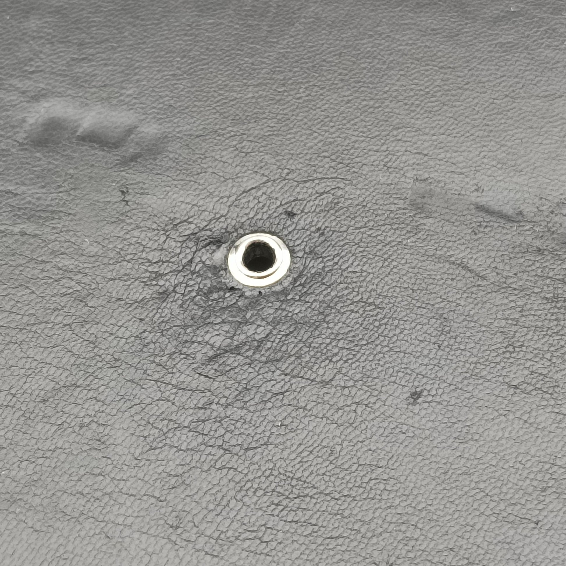 LV logo flap Noir sequins PL2186LVロゴフラップ ノワール スパンコール PL2186