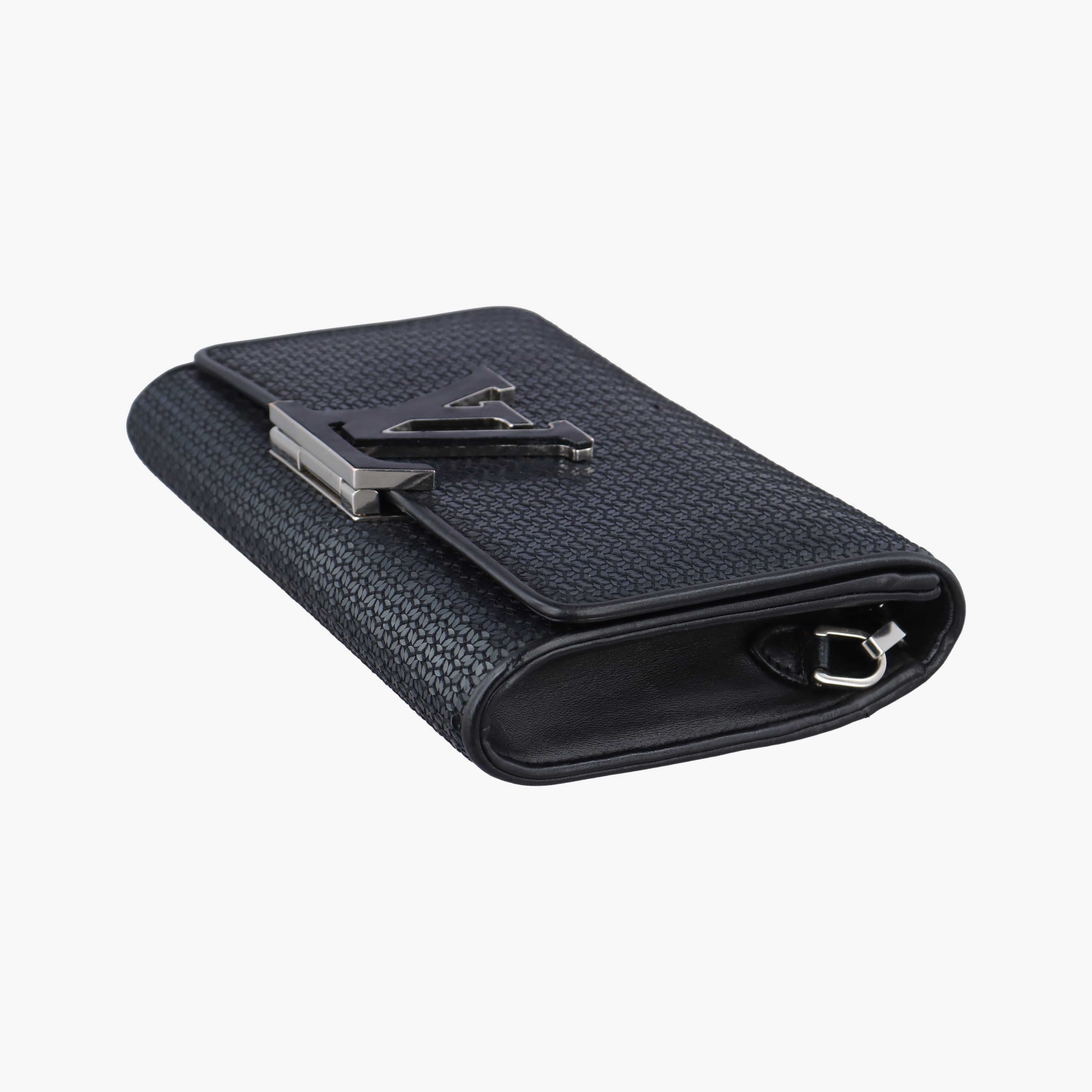 LV logo flap Noir sequins PL2186LVロゴフラップ ノワール スパンコール PL2186