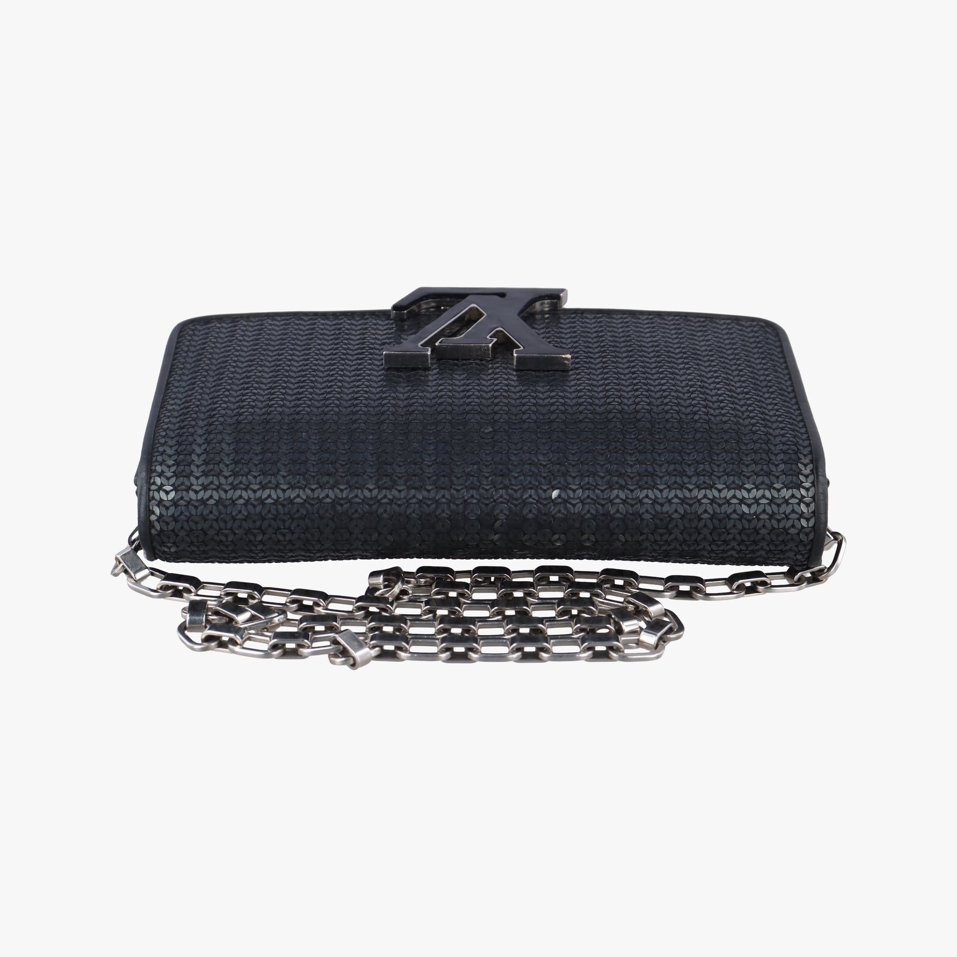 LV logo flap Noir sequins PL2186LVロゴフラップ ノワール スパンコール PL2186