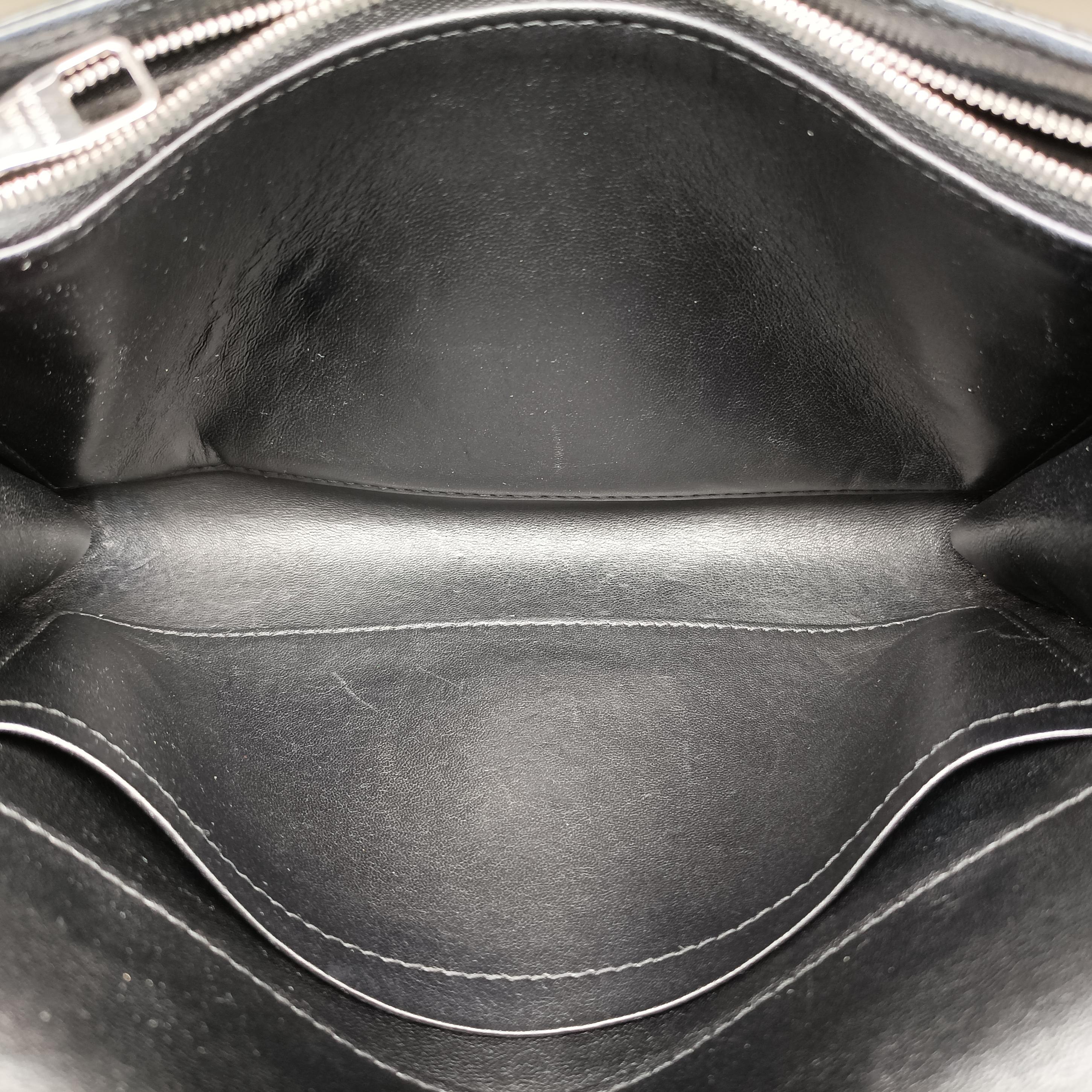 LV logo flap Noir sequins PL2186LVロゴフラップ ノワール スパンコール PL2186