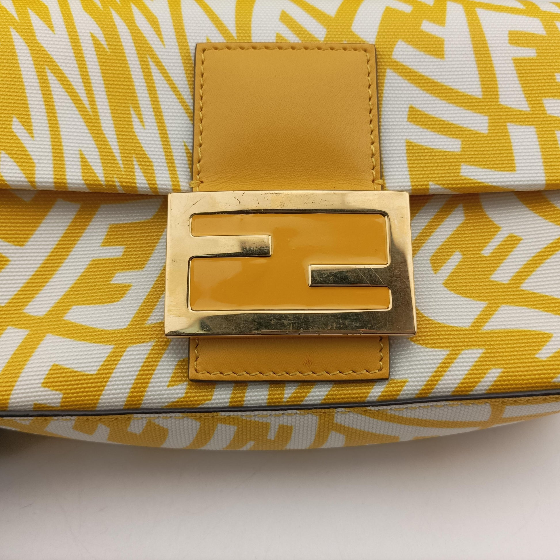 Vertigo Baguette Yellow x White x Beige PVC coated canvas 8BS049 8BS049-AFL1-218-1042ヴァーティゴ バゲット イエロー×ホワイト×ベージュ PVCコーティングキャンバス 8BS049 8BS049-AFL1-218-1042