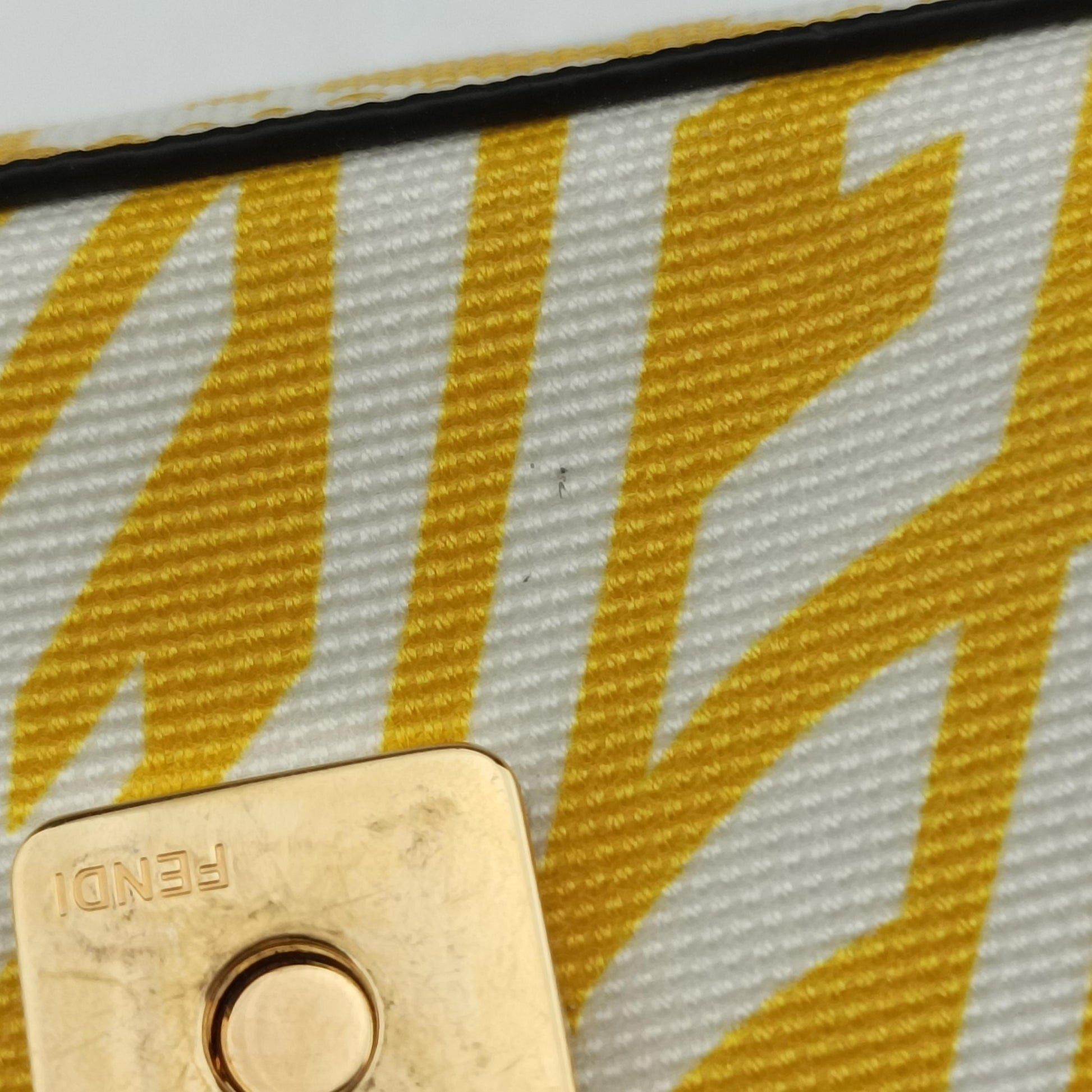 Vertigo Baguette Yellow x White x Beige PVC coated canvas 8BS049 8BS049-AFL1-218-1042ヴァーティゴ バゲット イエロー×ホワイト×ベージュ PVCコーティングキャンバス 8BS049 8BS049-AFL1-218-1042