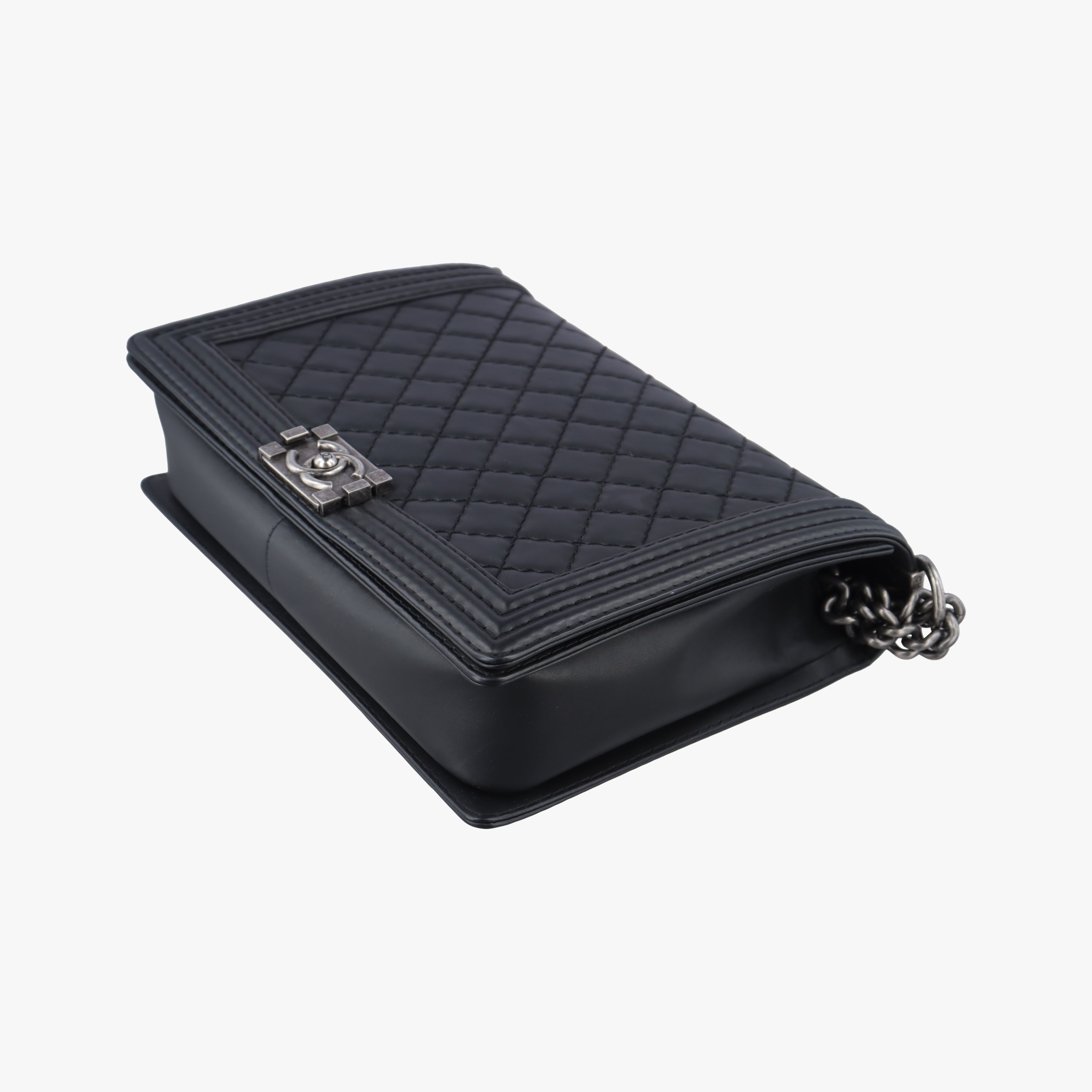 BOY CHANEL Black lambskin A66298 18203088ボーイシャネル ブラック ラムスキン A66298 18203088