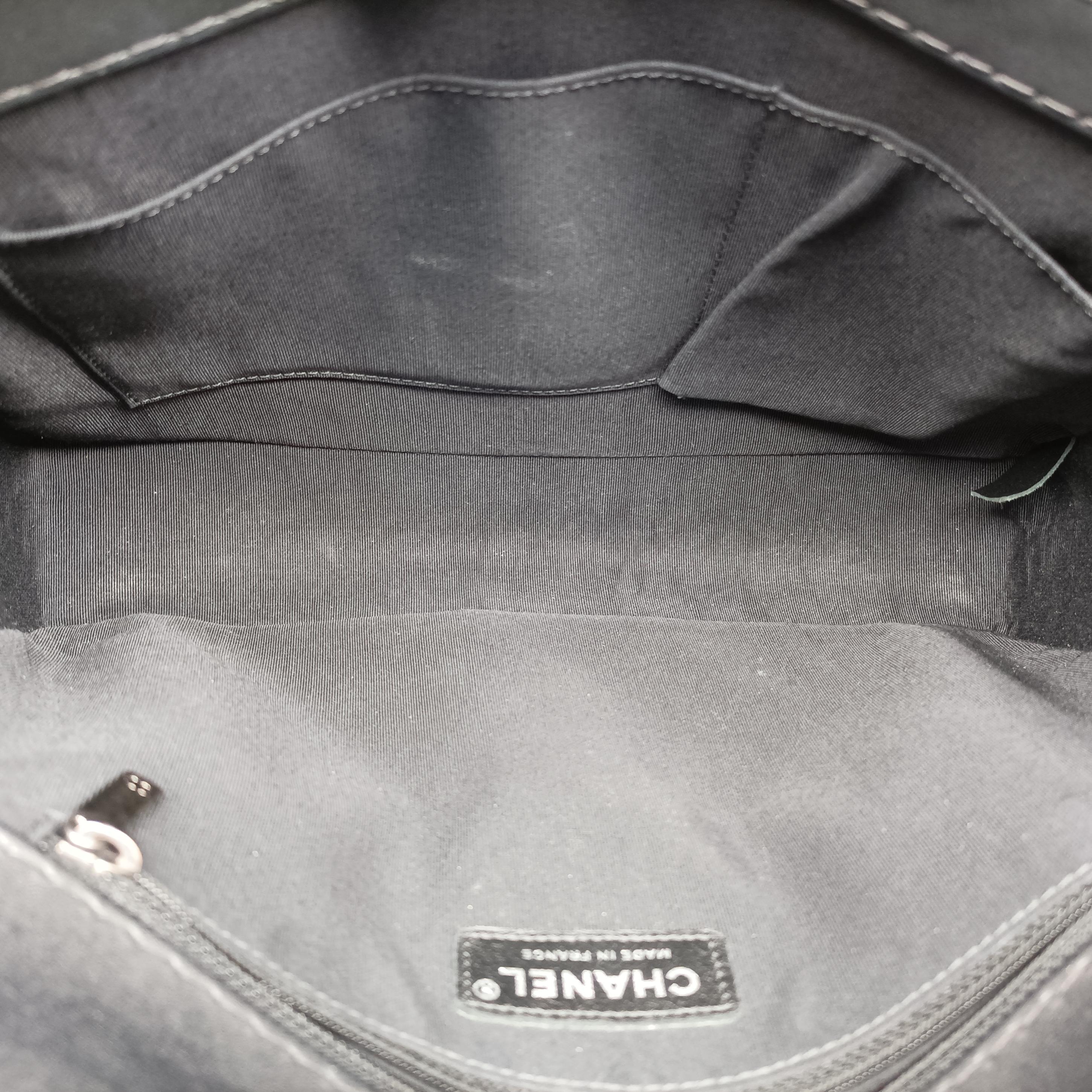 BOY CHANEL Black lambskin A66298 18203088ボーイシャネル ブラック ラムスキン A66298 18203088