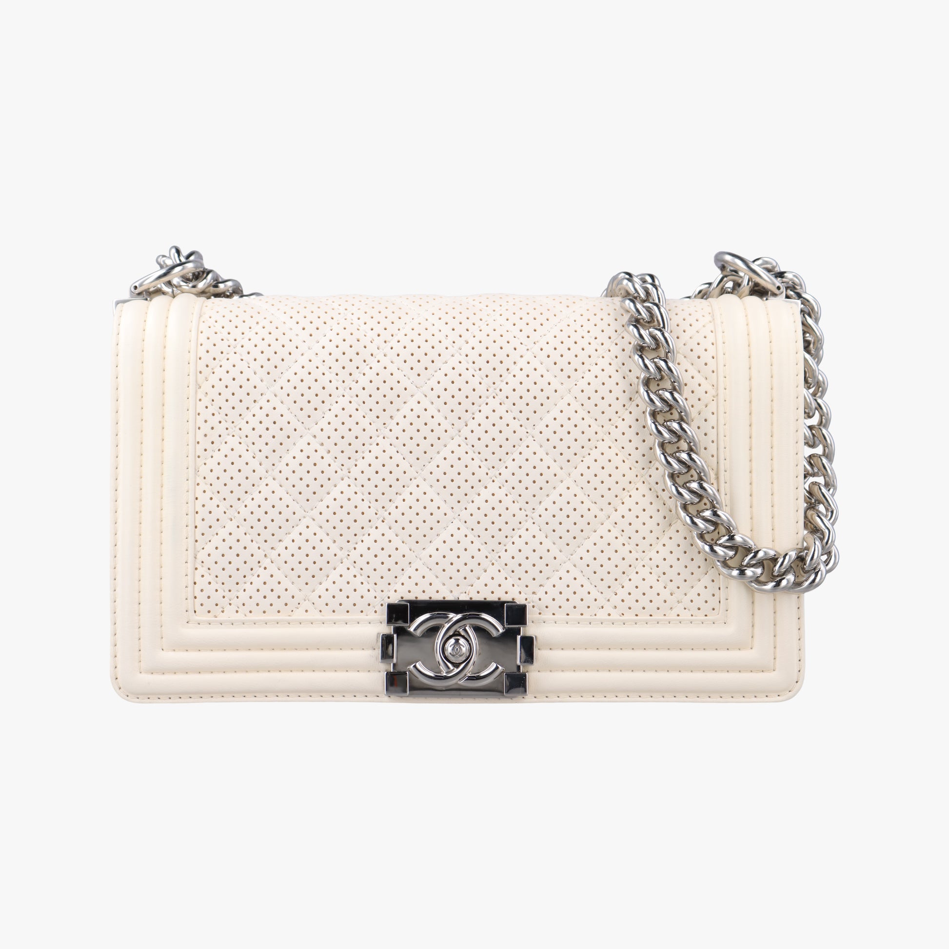 BOY CHANEL White Leather A67086 19277583ボーイシャネル ホワイト レザー A67086 19277583