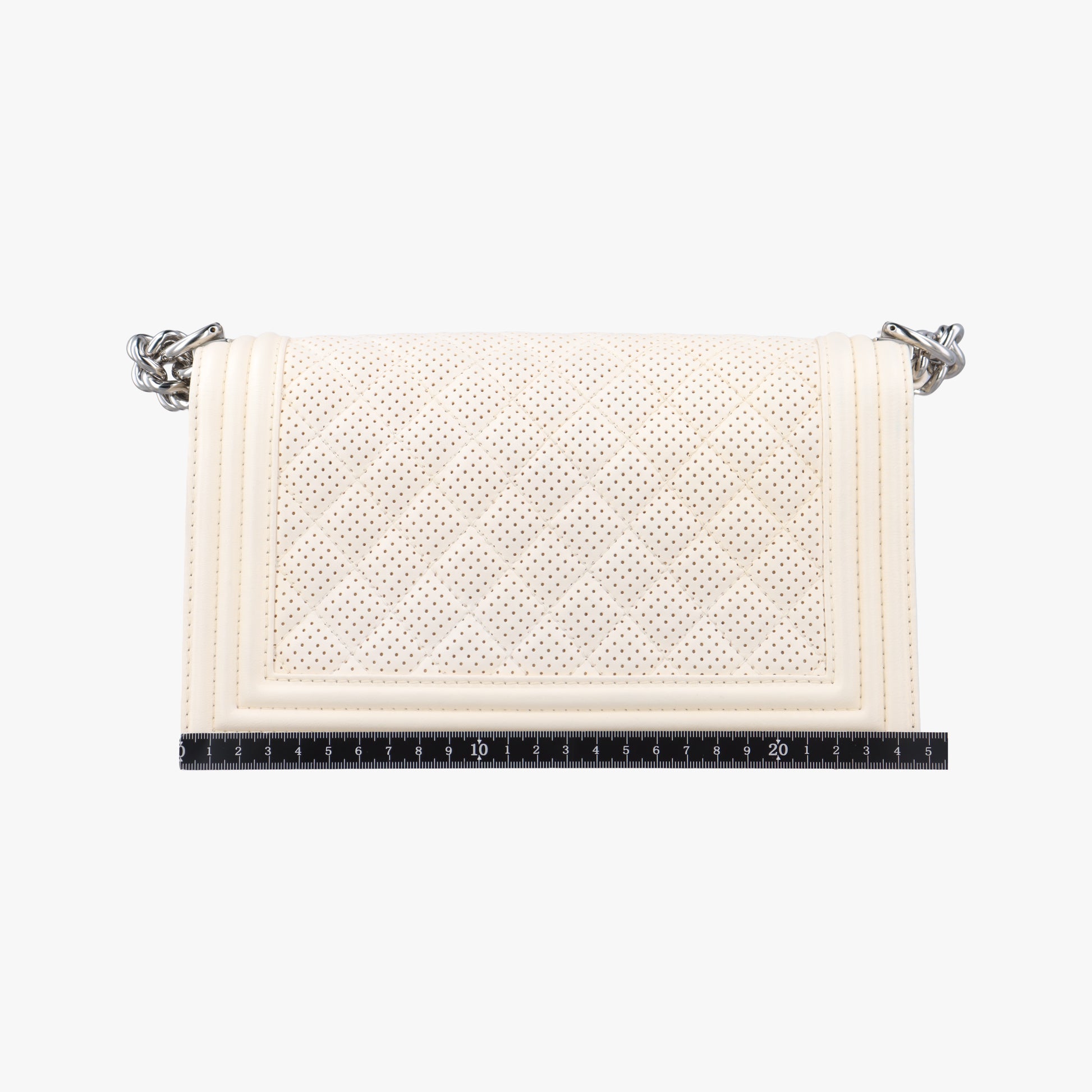 BOY CHANEL White Leather A67086 19277583ボーイシャネル ホワイト レザー A67086 19277583