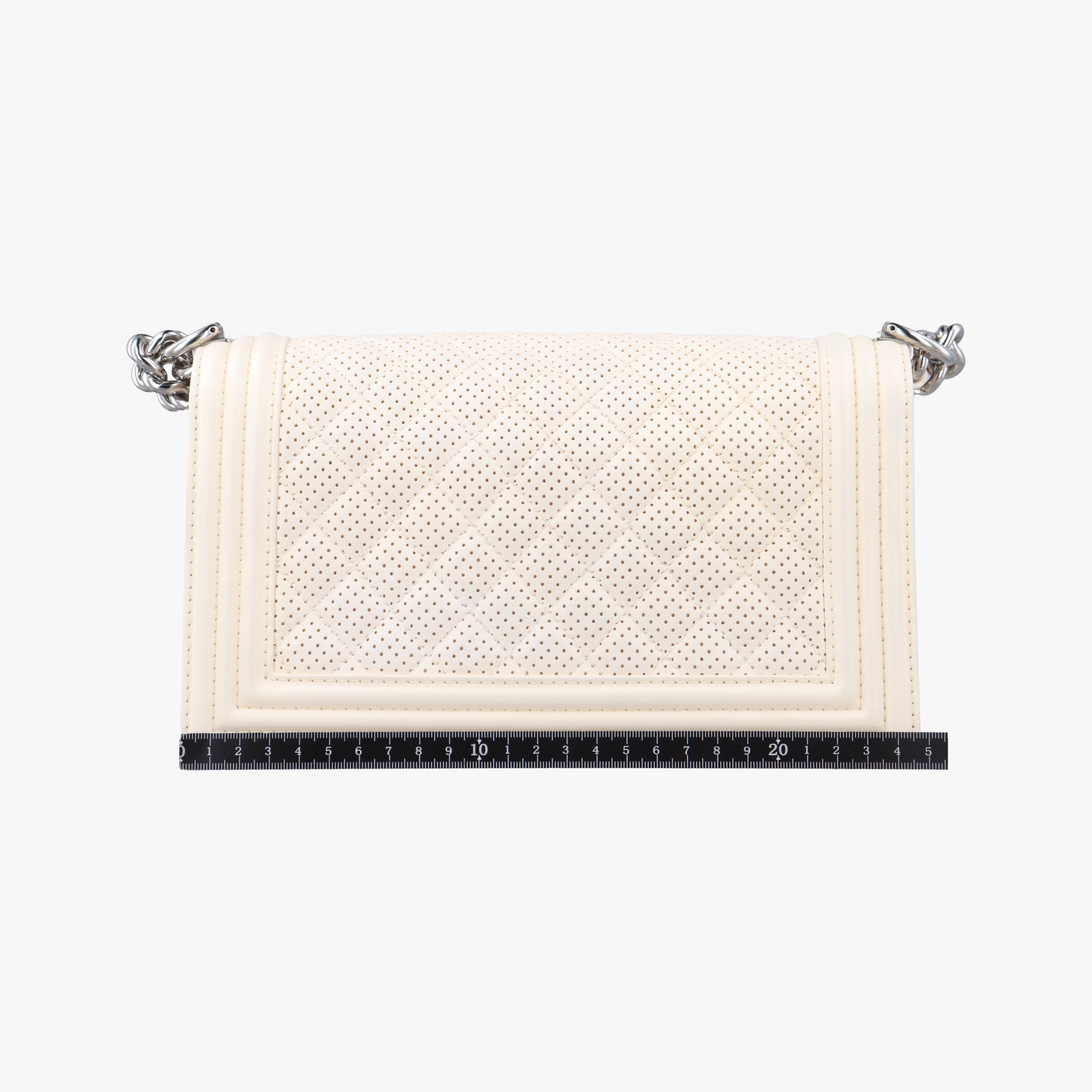 BOY CHANEL White Leather A67086 19277583ボーイシャネル ホワイト レザー A67086 19277583