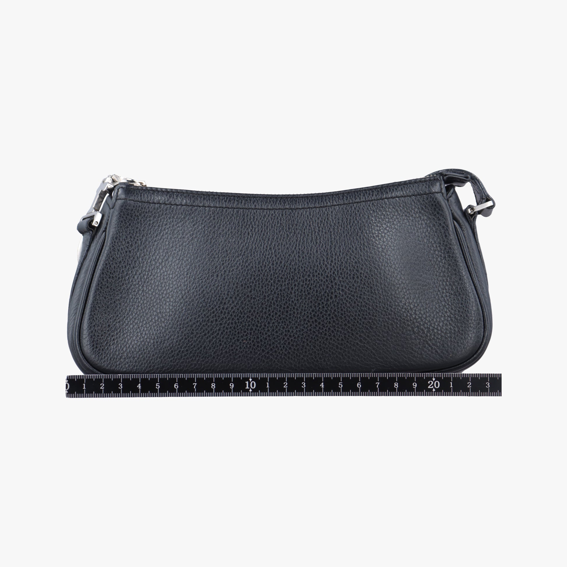 Logo Charm Mini Black leather 08-BO-0026ロゴチャームミニ ブラック レザー 08-BO-0026