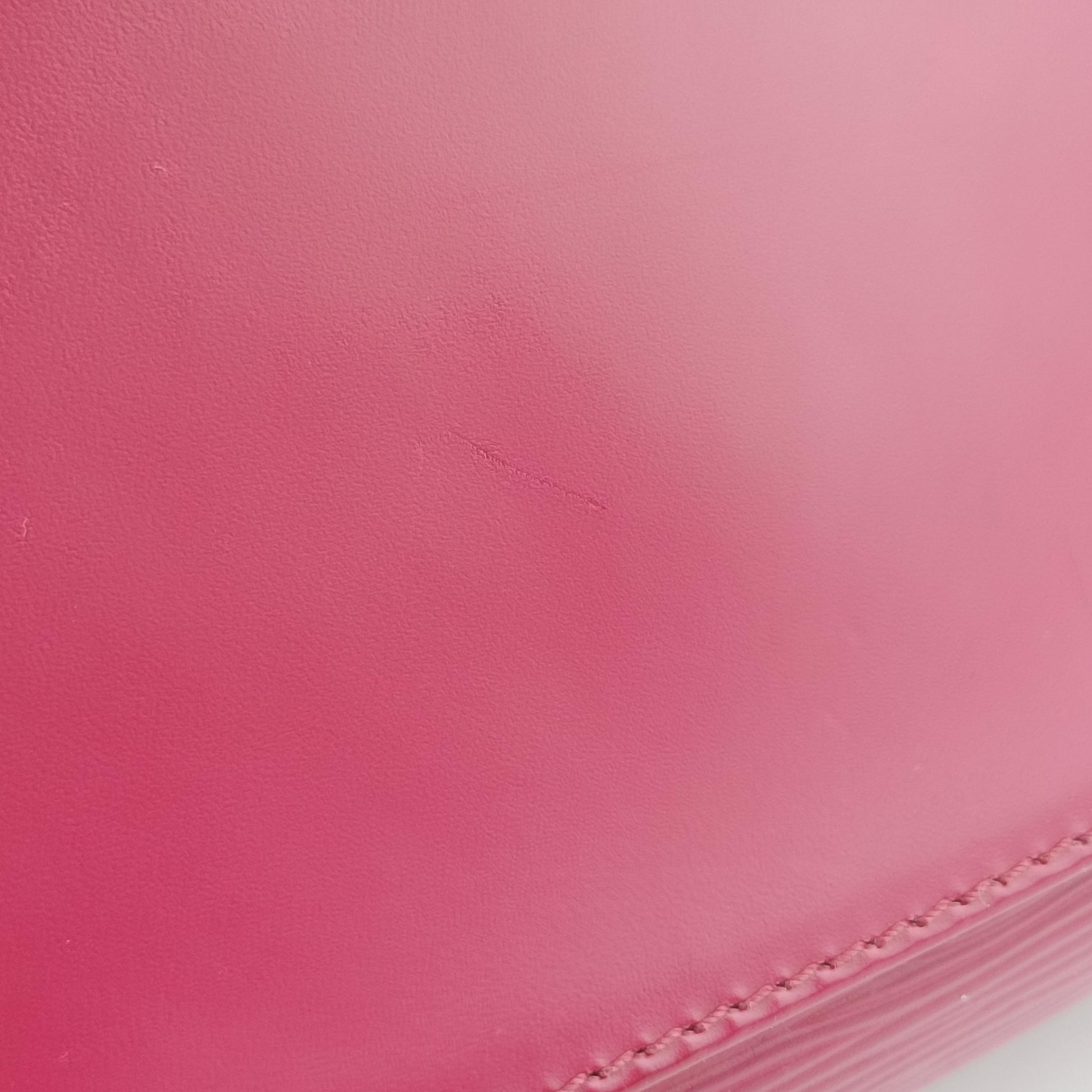 Bréa MM FUCHSIA epi M40820 FL3183ブレアMM フューシャ エピ M40820 FL3183