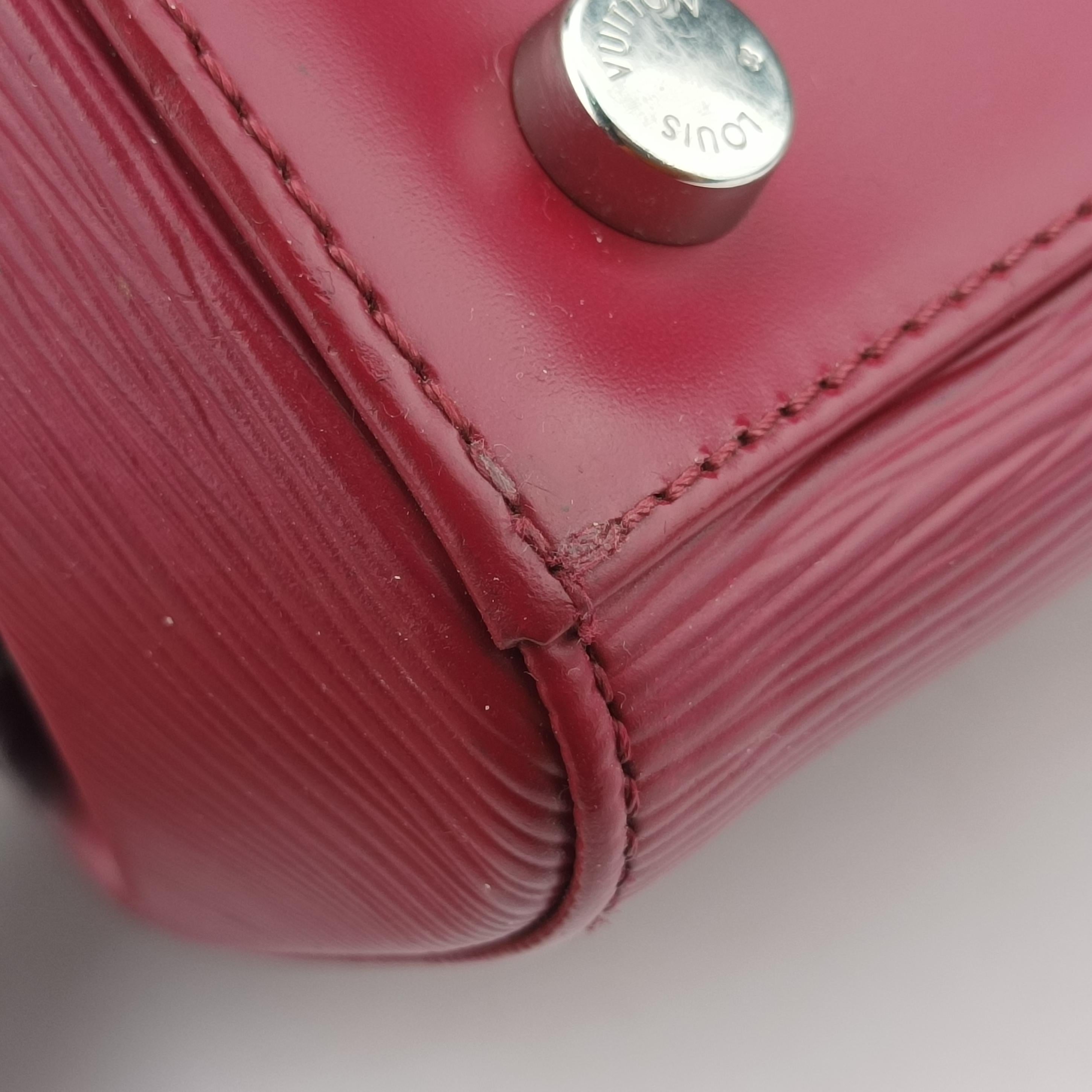 Bréa MM FUCHSIA epi M40820 FL3183ブレアMM フューシャ エピ M40820 FL3183