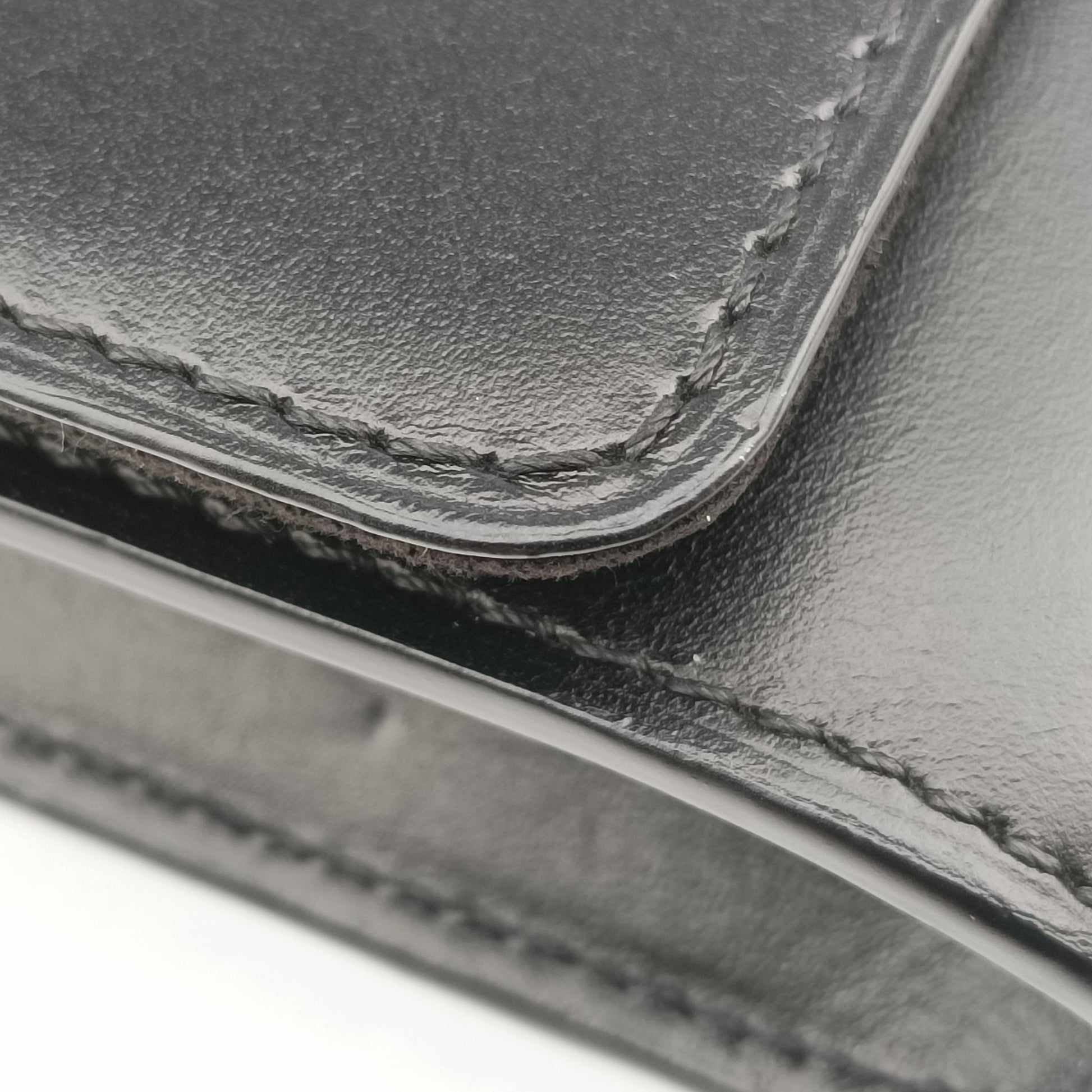 Pochette Louise GM Noir leather M51631 TR0125ポシェット ルイーズGM ノワール レザー M51631 TR0125