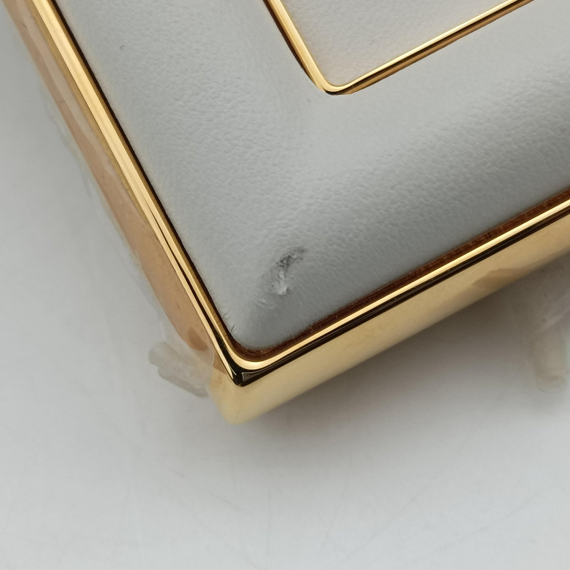 First middle White Leather 8BP127 8BP127 ABVE 219-10429ファースト ミディアム ホワイト レザー 8BP127 8BP127 ABVE 219-10429