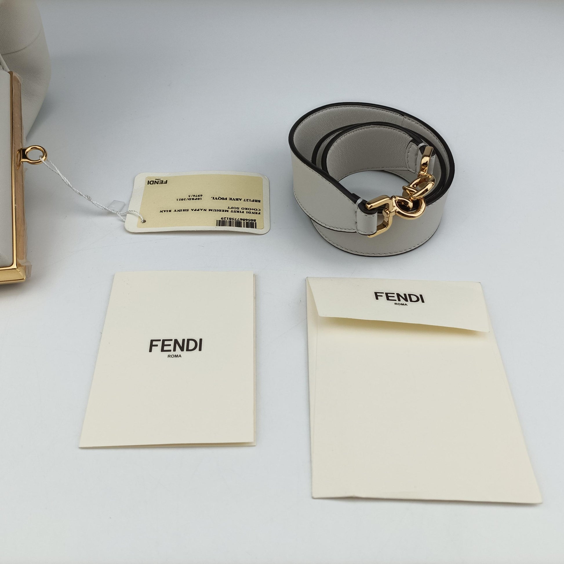 First middle White Leather 8BP127 8BP127 ABVE 219-10429ファースト ミディアム ホワイト レザー 8BP127 8BP127 ABVE 219-10429