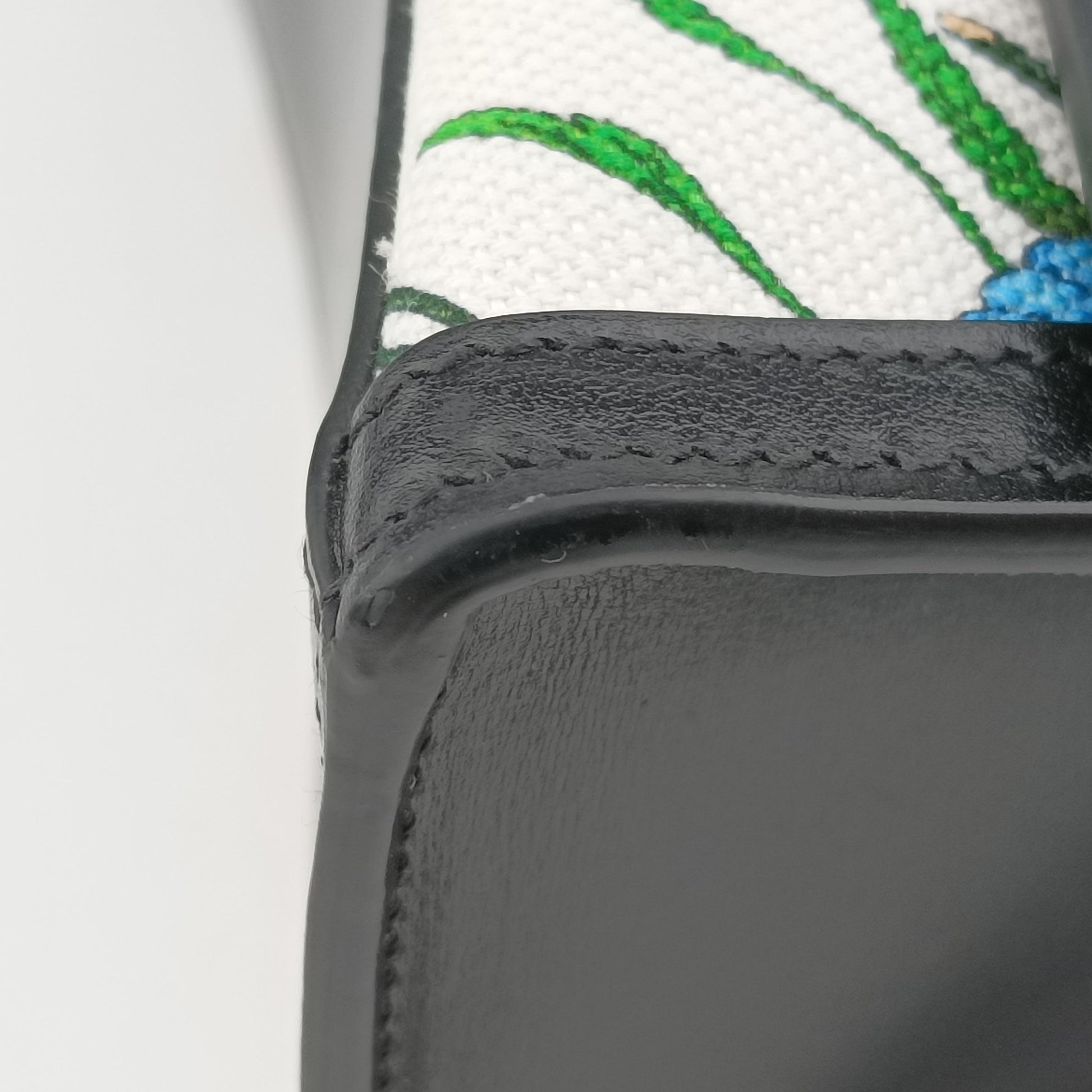 Hacker Project Flora Multicolour Canvas × Leather 681696 D036405767ハッカープロジェクト フローラ マルチカラー キャンバス x レザー 681696 D036405767