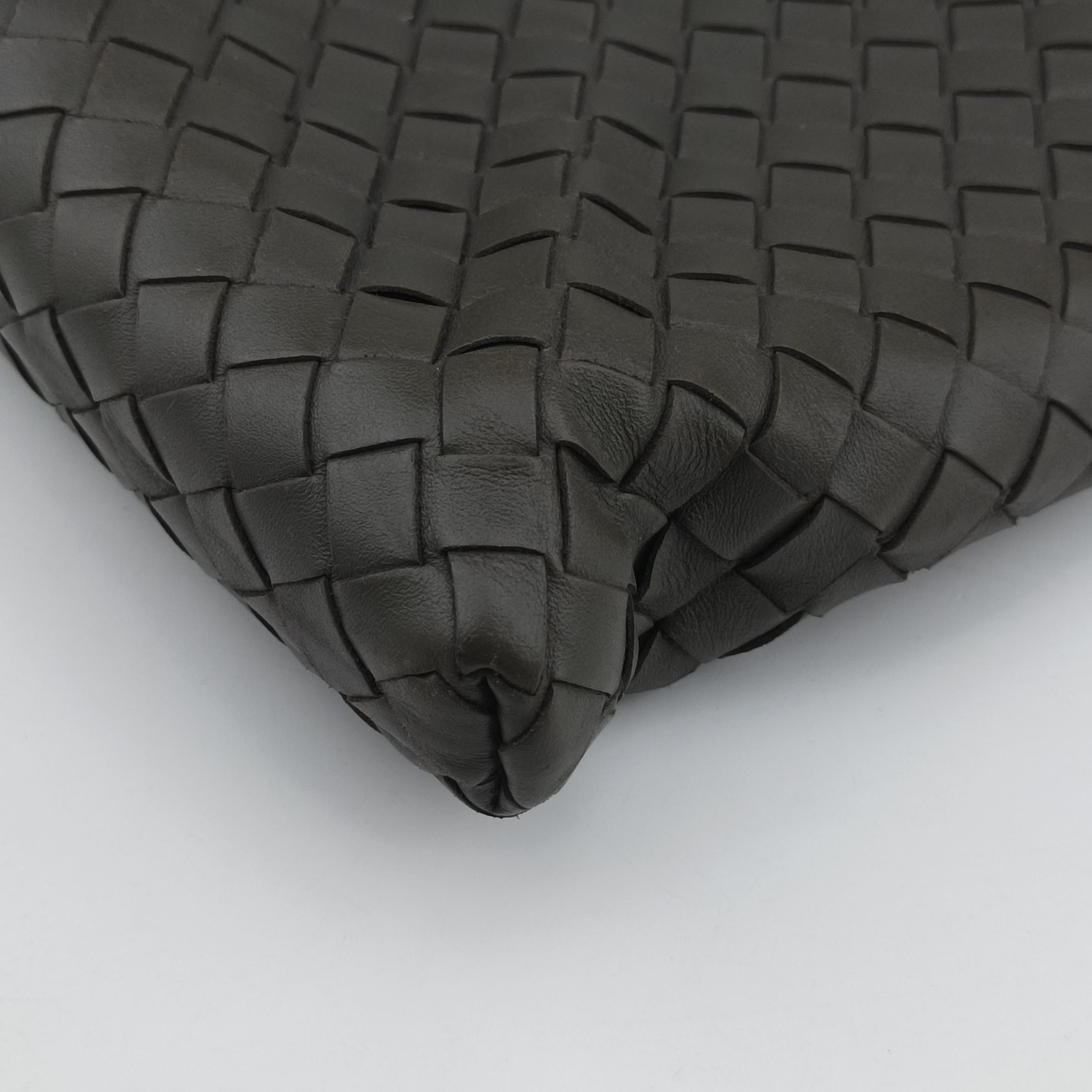 Intrecciato Grey lambskin B01078387Fイントレチャート グレー ラムスキン B01078387F