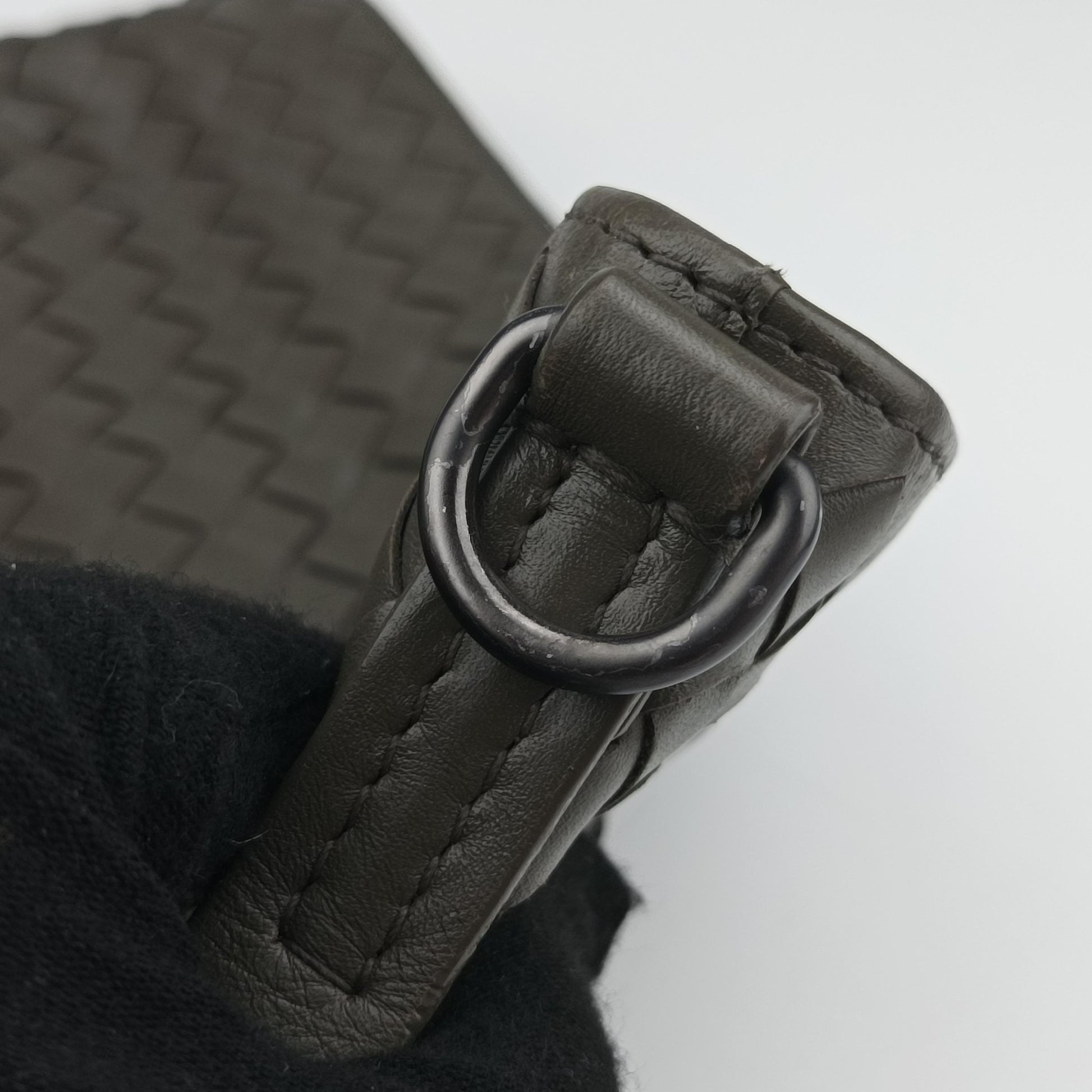 Intrecciato Grey lambskin B01078387Fイントレチャート グレー ラムスキン B01078387F