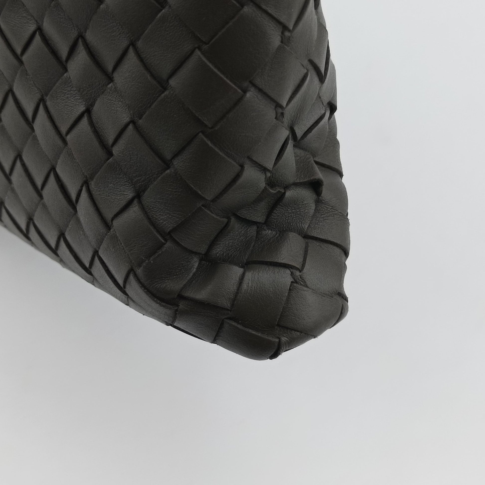 Intrecciato Grey lambskin B01078387Fイントレチャート グレー ラムスキン B01078387F