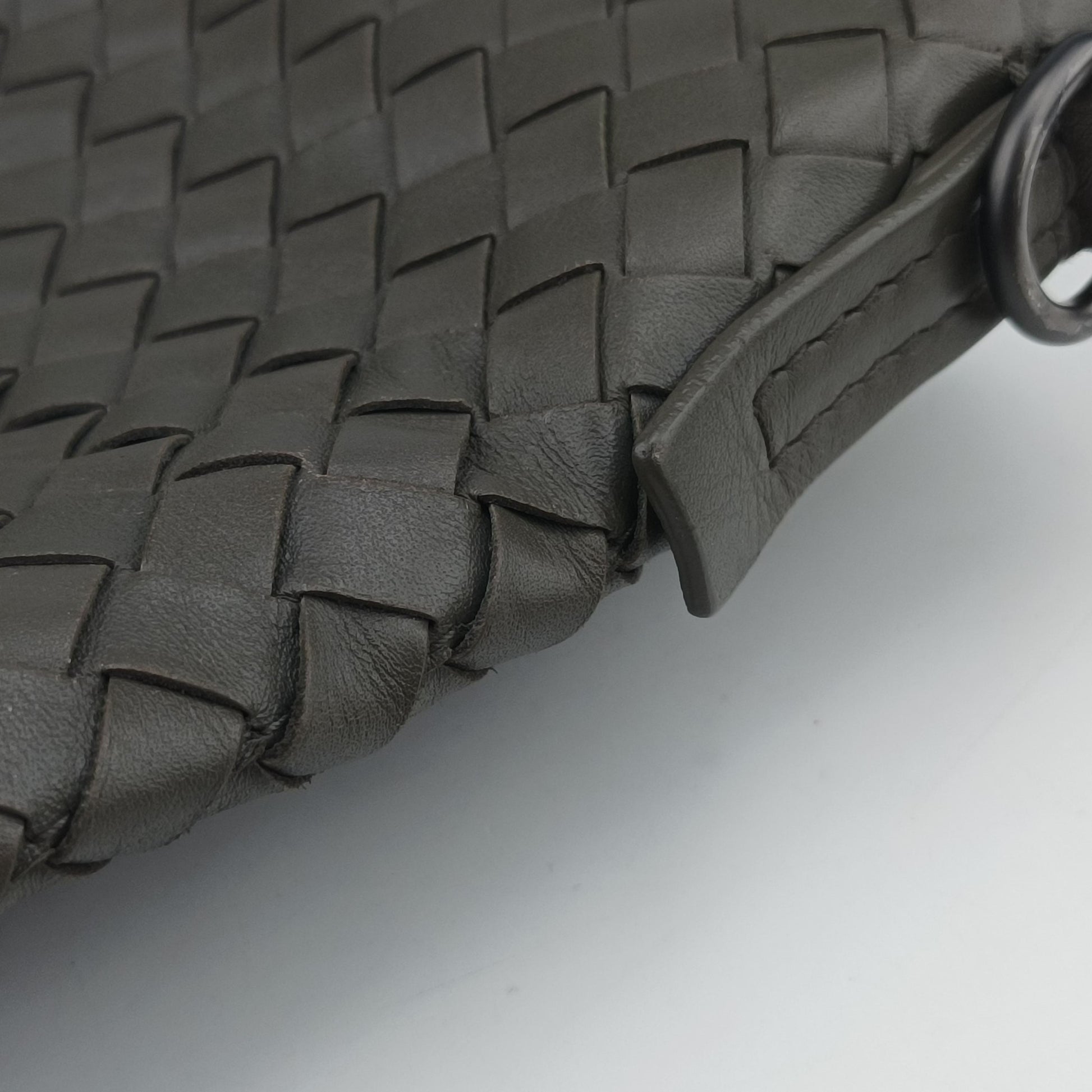 Intrecciato Grey lambskin B01078387Fイントレチャート グレー ラムスキン B01078387F