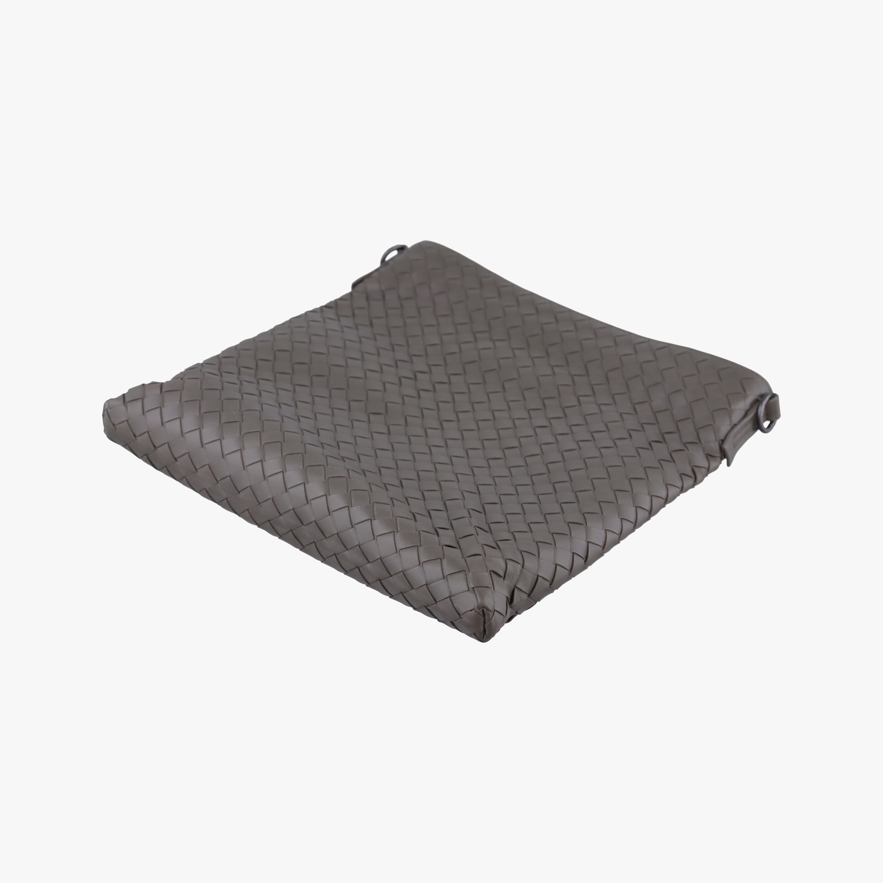 Intrecciato Grey lambskin B01078387Fイントレチャート グレー ラムスキン B01078387F