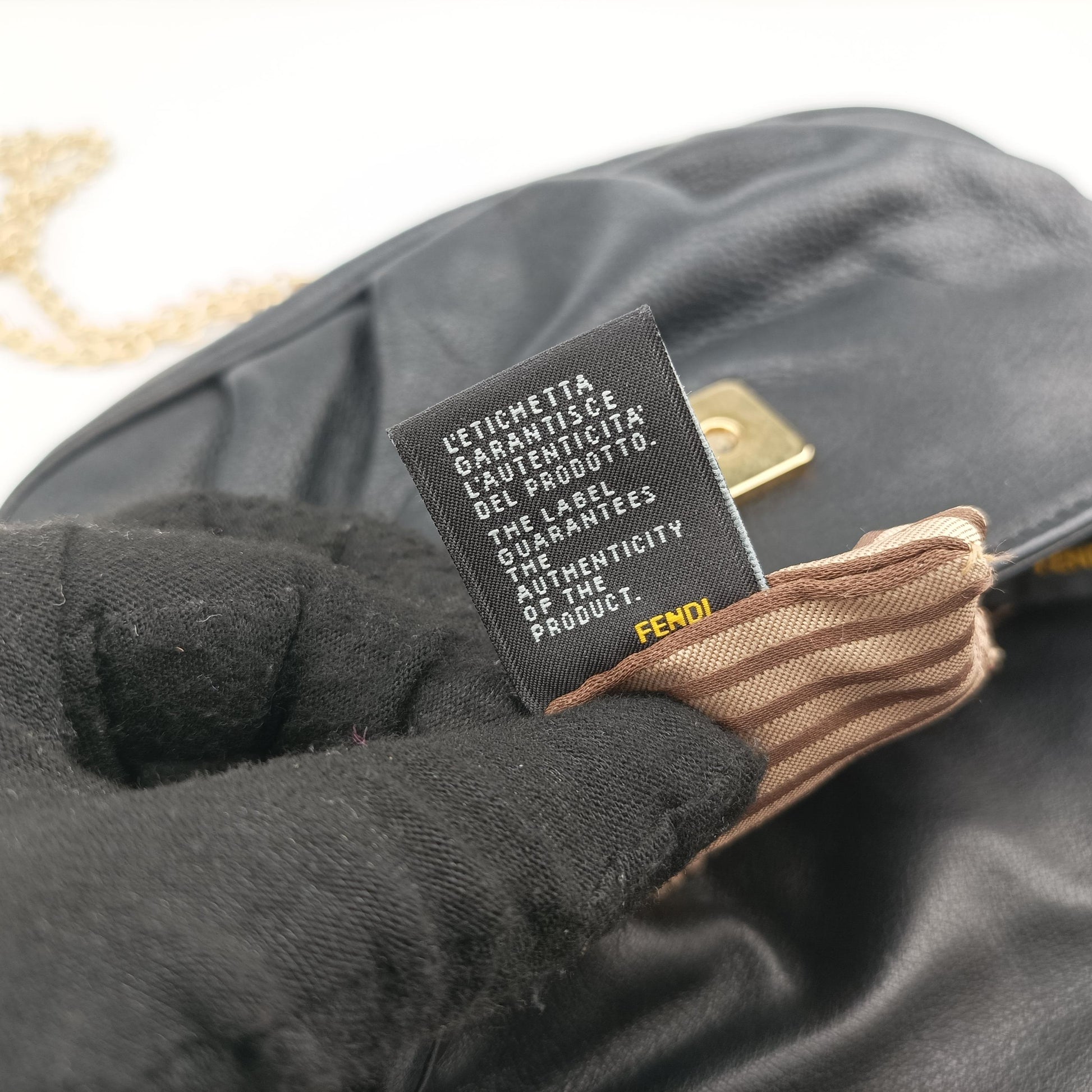 Fendista Pochette Black Leather 8M0276 8M0276-ANG 129-2516フェンディスタ ポシェット ブラック レザー 8M0276 8M0276-ANG 129-2516