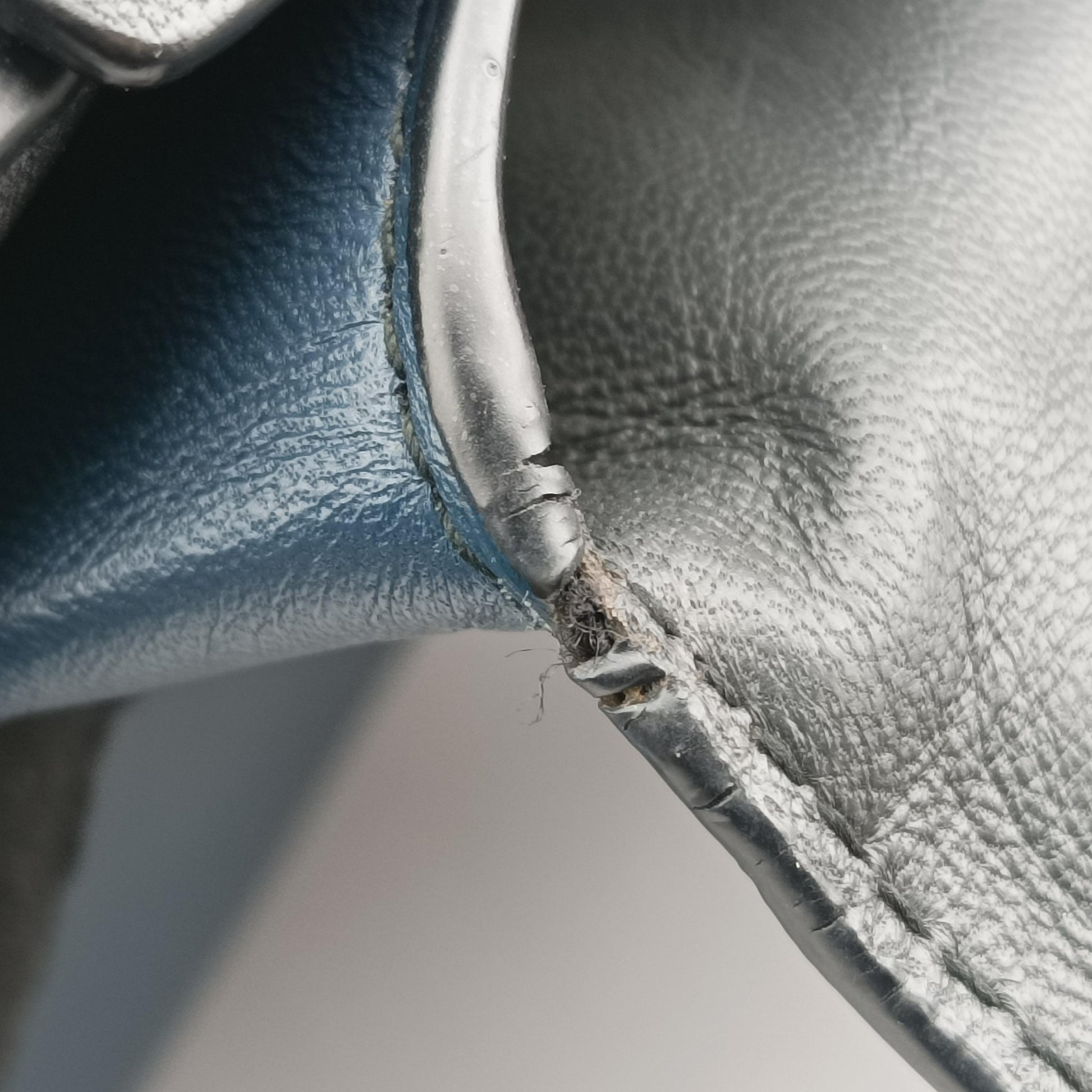 Tricolor Piazza Blue×Black leather B07285866Fトリコロールピアッザ ブルー×ブラック レザー B07285866F