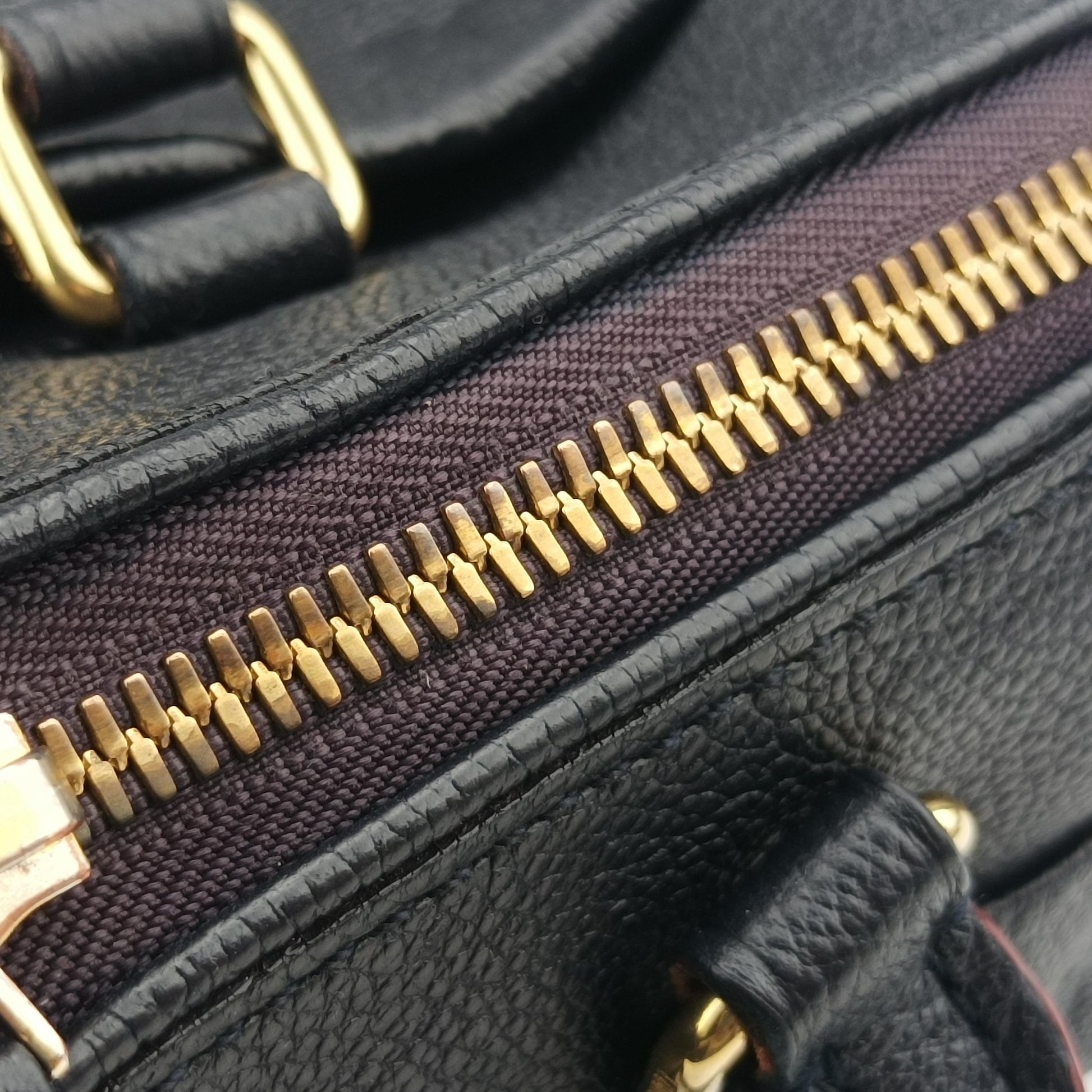 Speedy Bandouliere 25 Noir Monogram Empreinte M42401 AR1167スピーディバンドリエール25 ノワール モノグラム アンプラント M42401 AR1167