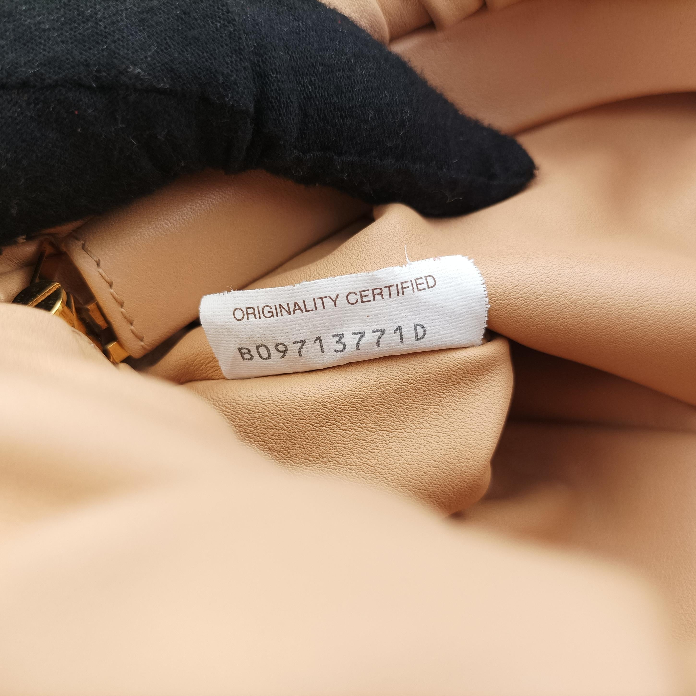 The Chain Pouch Beige lambskin B09713771Dザ チェーン ポーチ ベージュ ラムスキン B09713771D