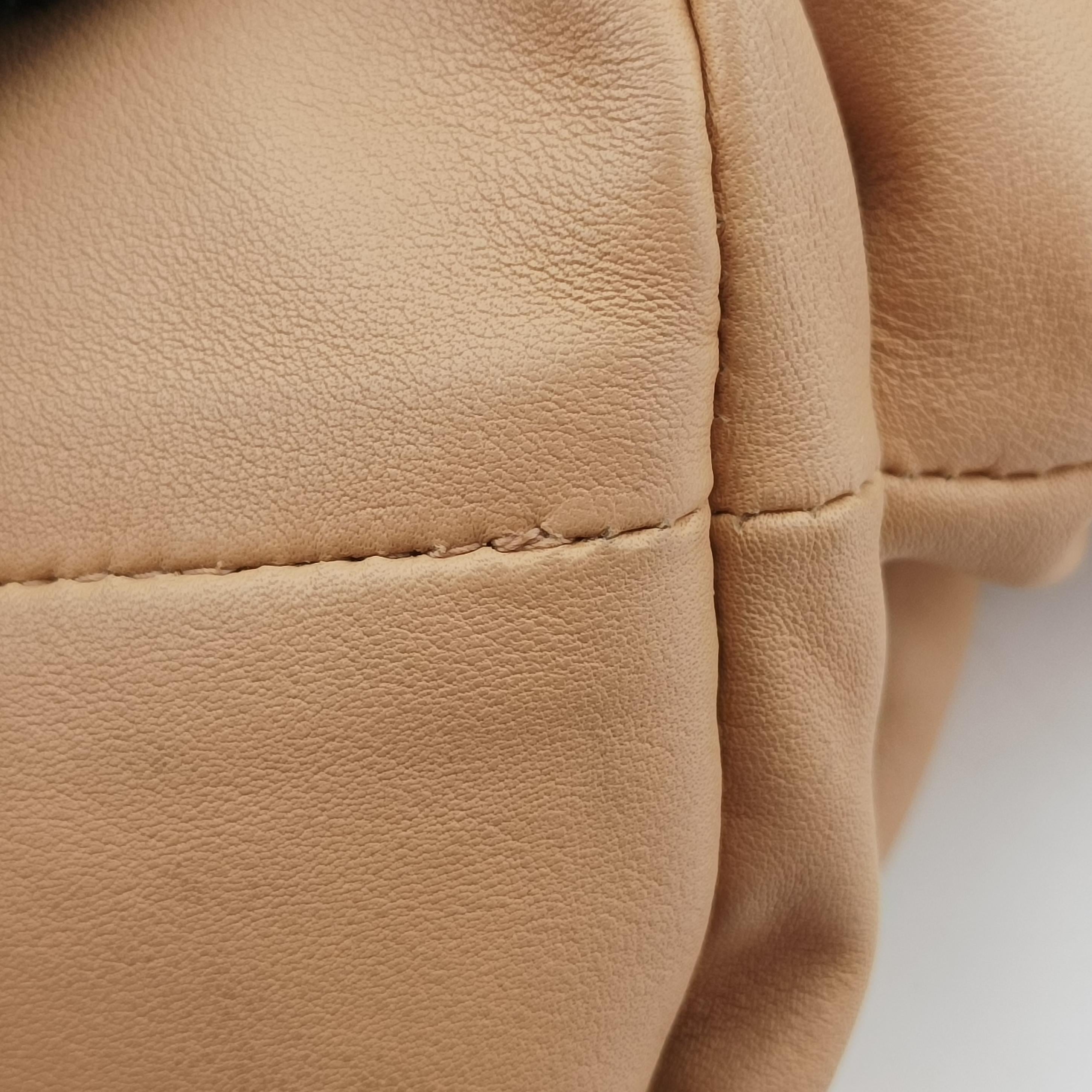 The Chain Pouch Beige lambskin B09713771Dザ チェーン ポーチ ベージュ ラムスキン B09713771D