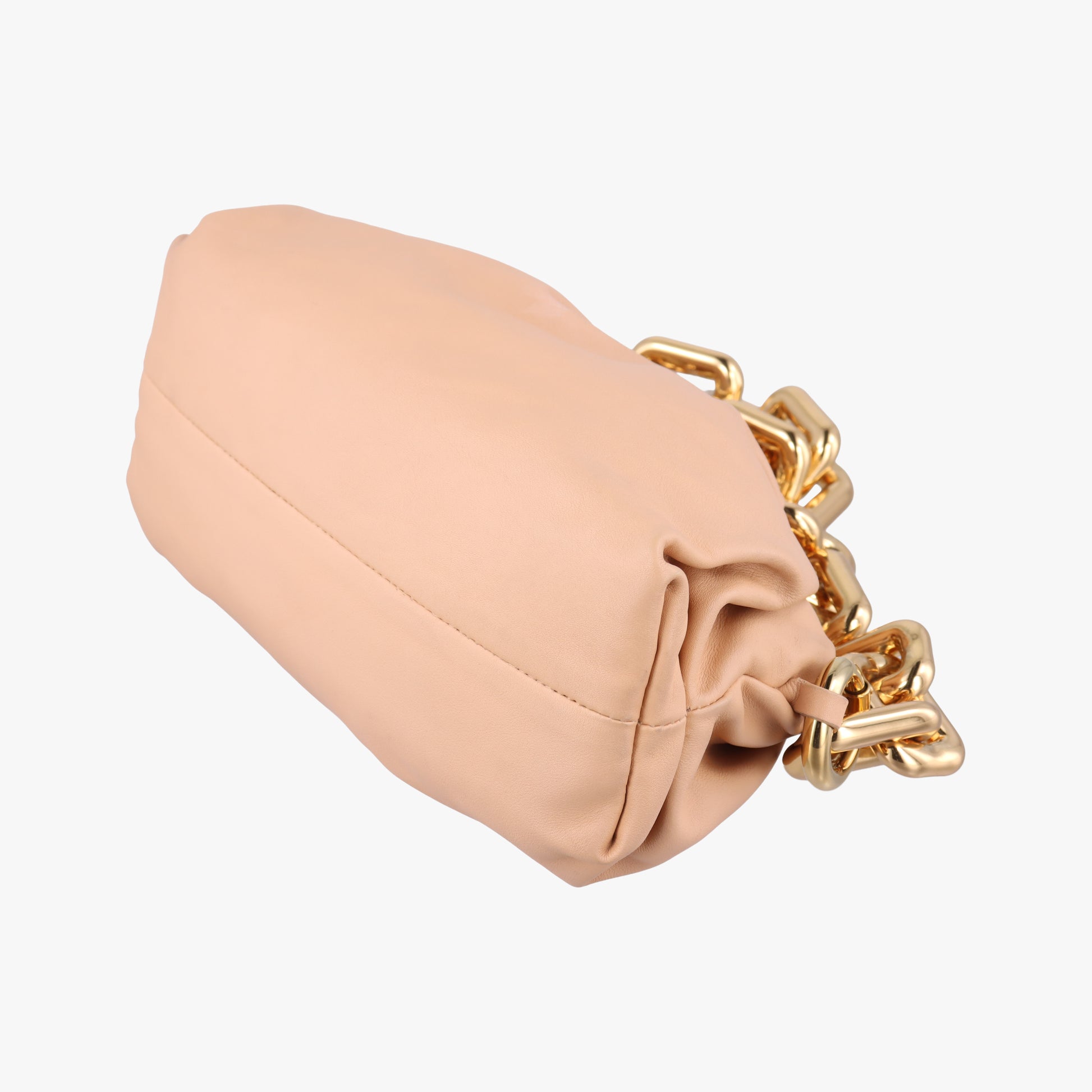The Chain Pouch Beige lambskin B09713771Dザ チェーン ポーチ ベージュ ラムスキン B09713771D