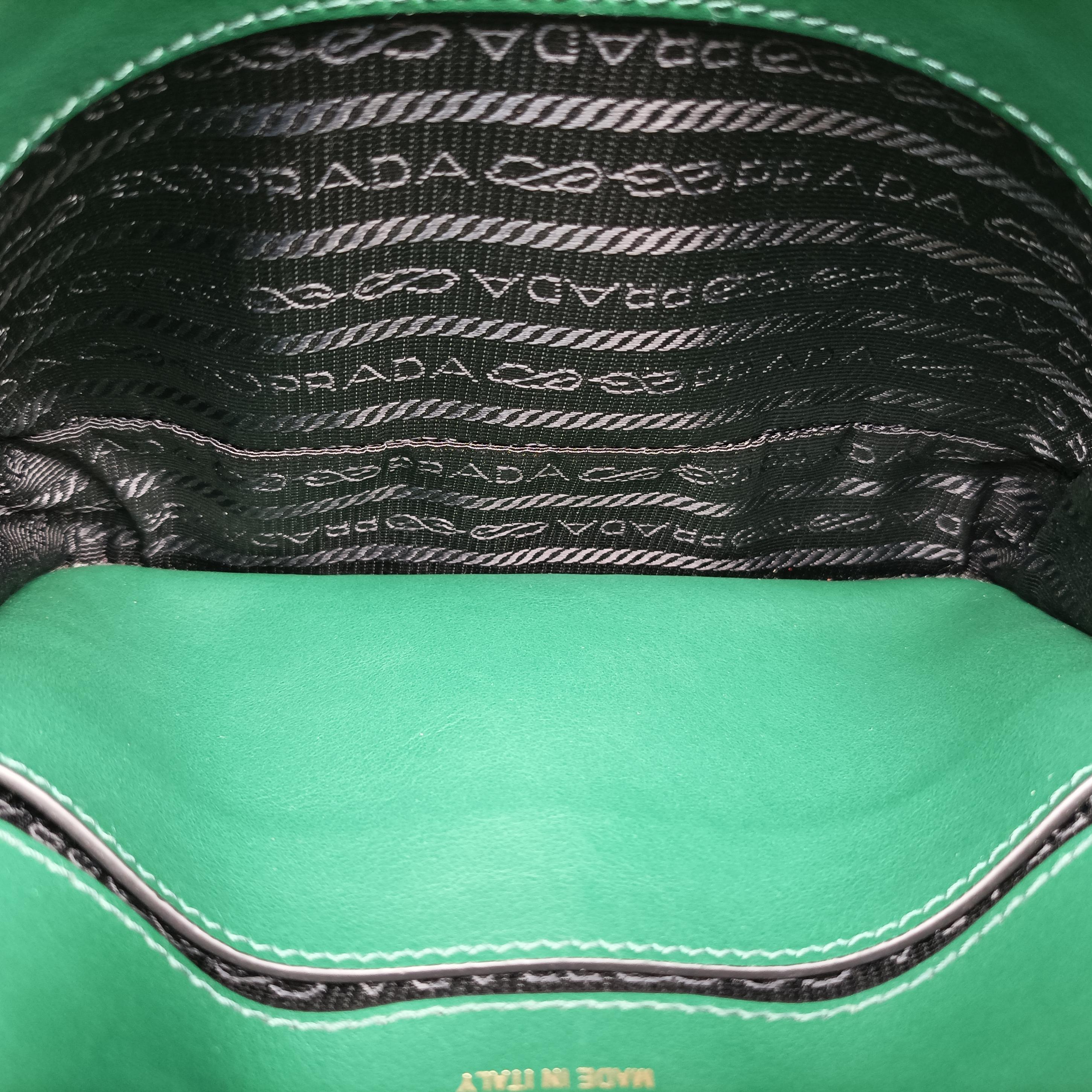 Cahier Green×Black leather 256カイエ グリーン×ブラック レザー 256