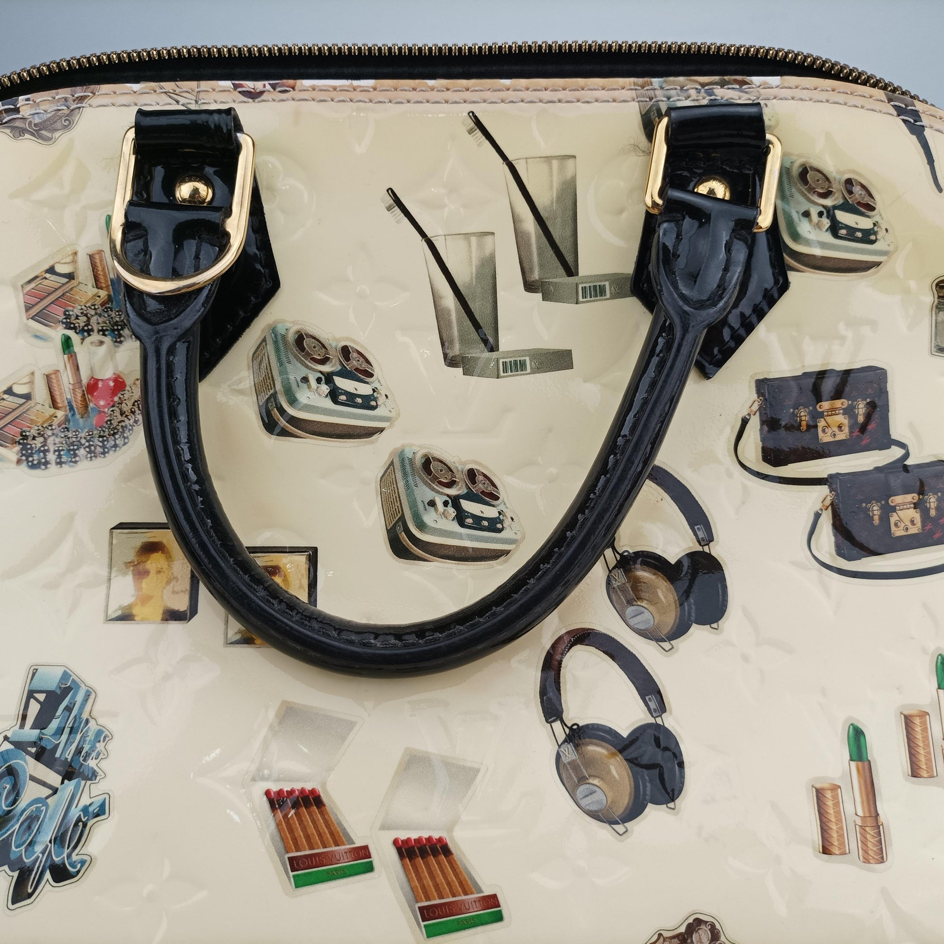 Alma PM Sticker Collection Ivory x black x multicolor Vernis M50466 SN1145アルマPM ステッカー アイボリー×ブラック×マルチカラー ヴェルニ M50466 SN1145