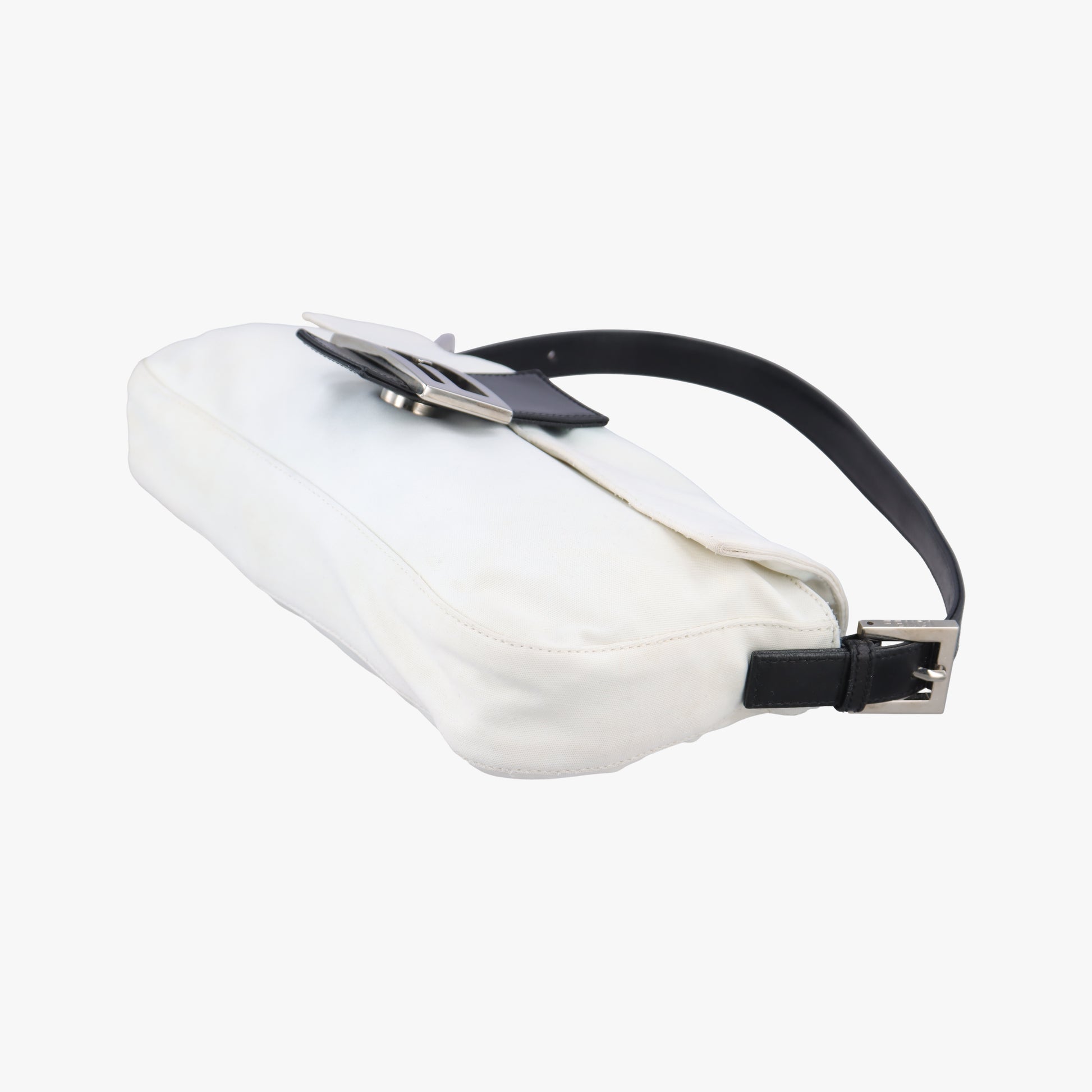 Baguette White silk 26424 Lot number unknownマンマバケット ホワイト シルク 26424 製番不明