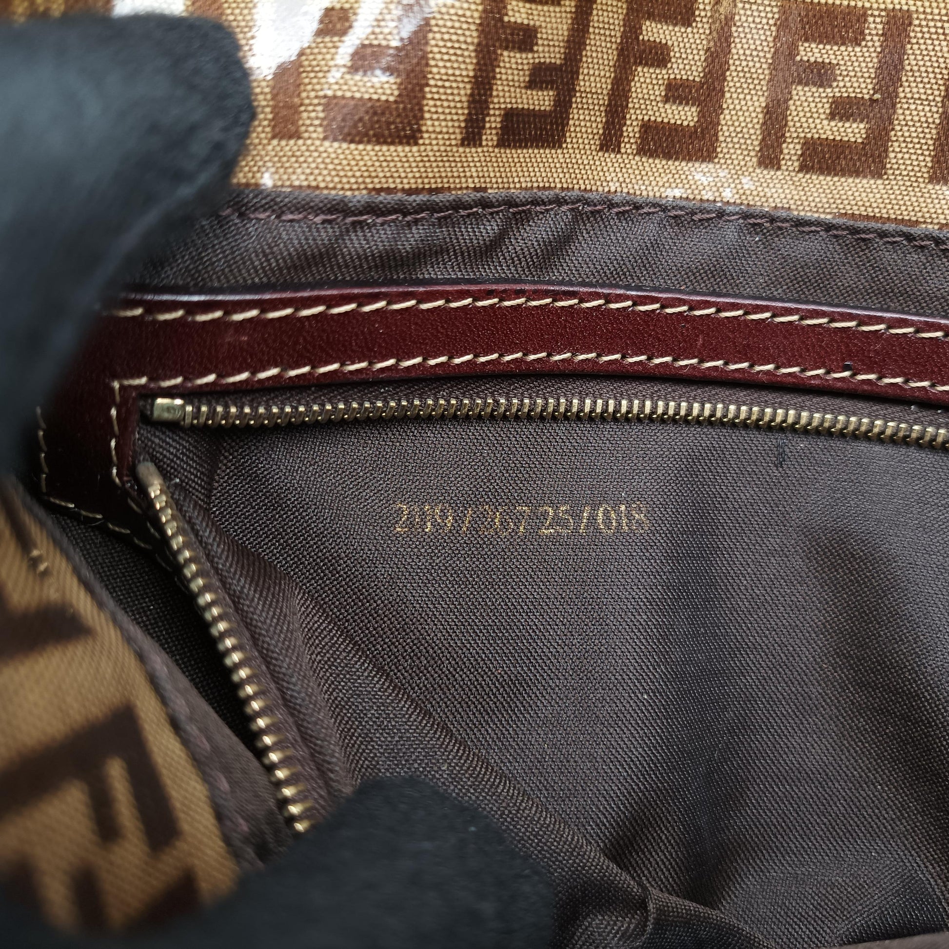 Mamma Baguette Brown Patent 26725 2119/26725/018マンマバケット ブラウン パテント 26725 2119/26725/018