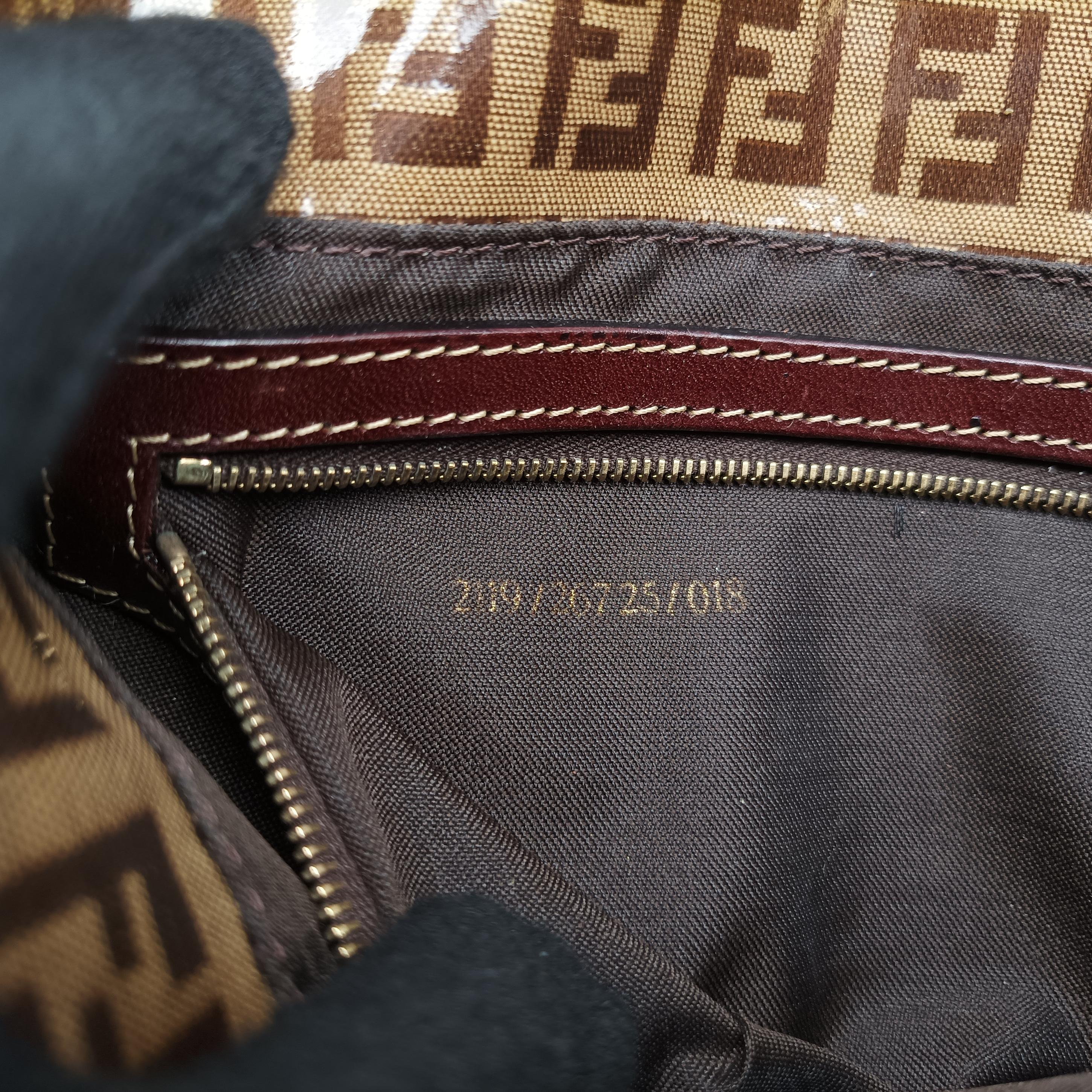 Mamma Baguette Brown Patent 26725 2119/26725/018マンマバケット ブラウン パテント 26725 2119/26725/018