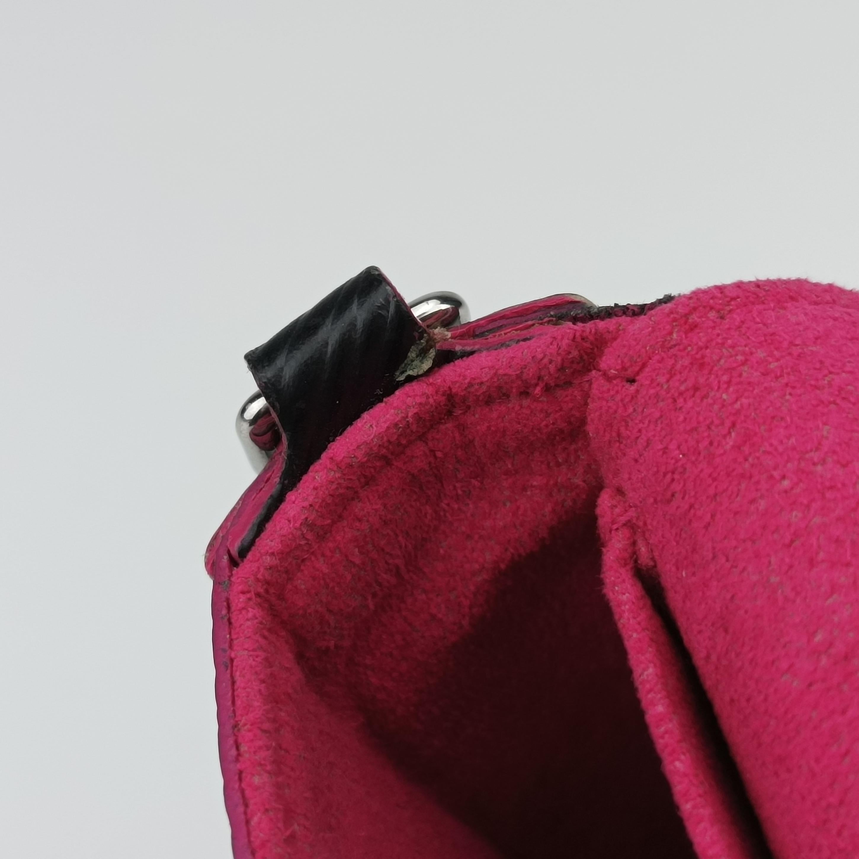 Pochette FéLICIE Noir×hot pink EPI M64579 TJ2187ポシェット フェリシー ノワール×ホットピンク エピ M64579 TJ2187