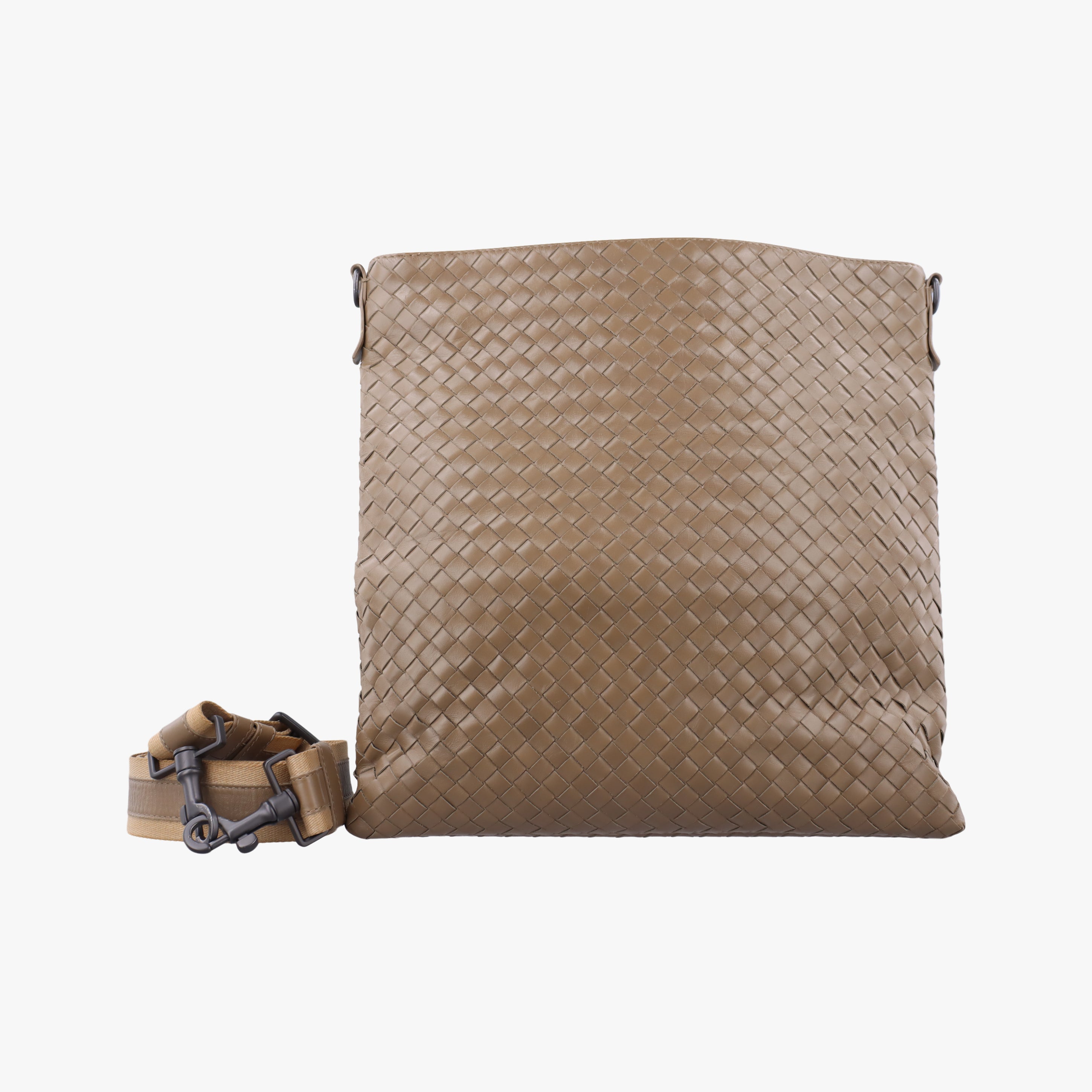 Intrecciato khaki lambskin B01901294Iイントレチャート カーキ ラムスキン B01901294I