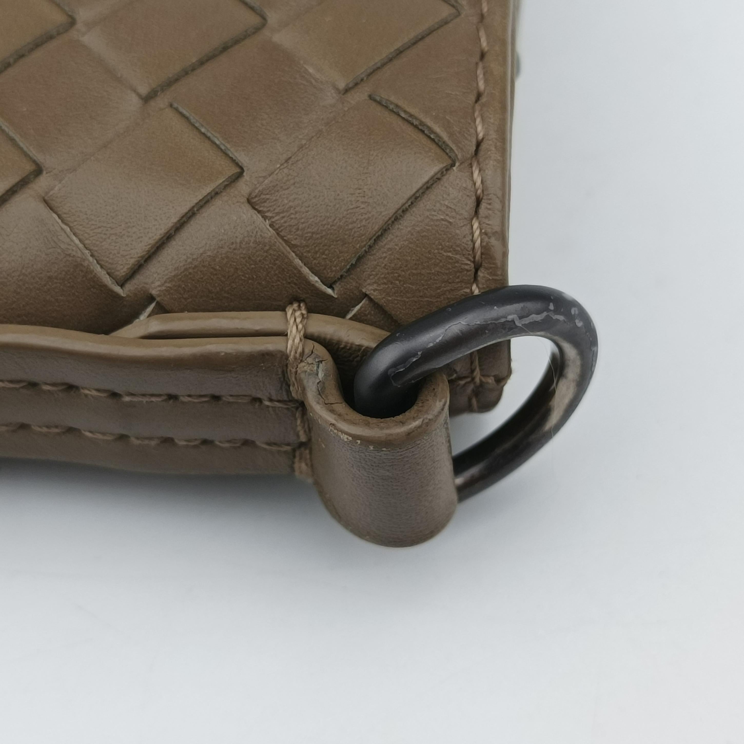 Intrecciato khaki lambskin B01901294Iイントレチャート カーキ ラムスキン B01901294I