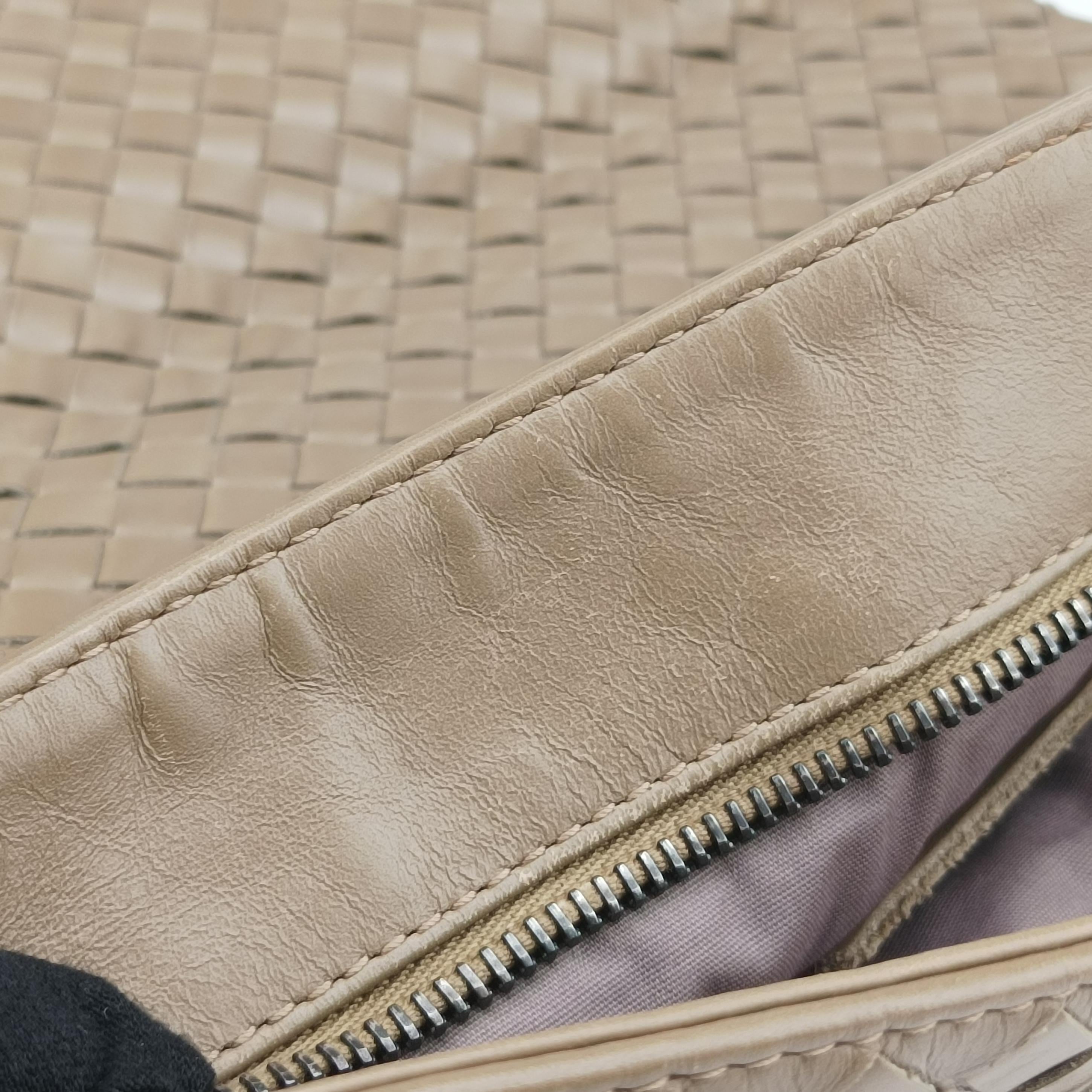 Intrecciato khaki lambskin B01901294Iイントレチャート カーキ ラムスキン B01901294I