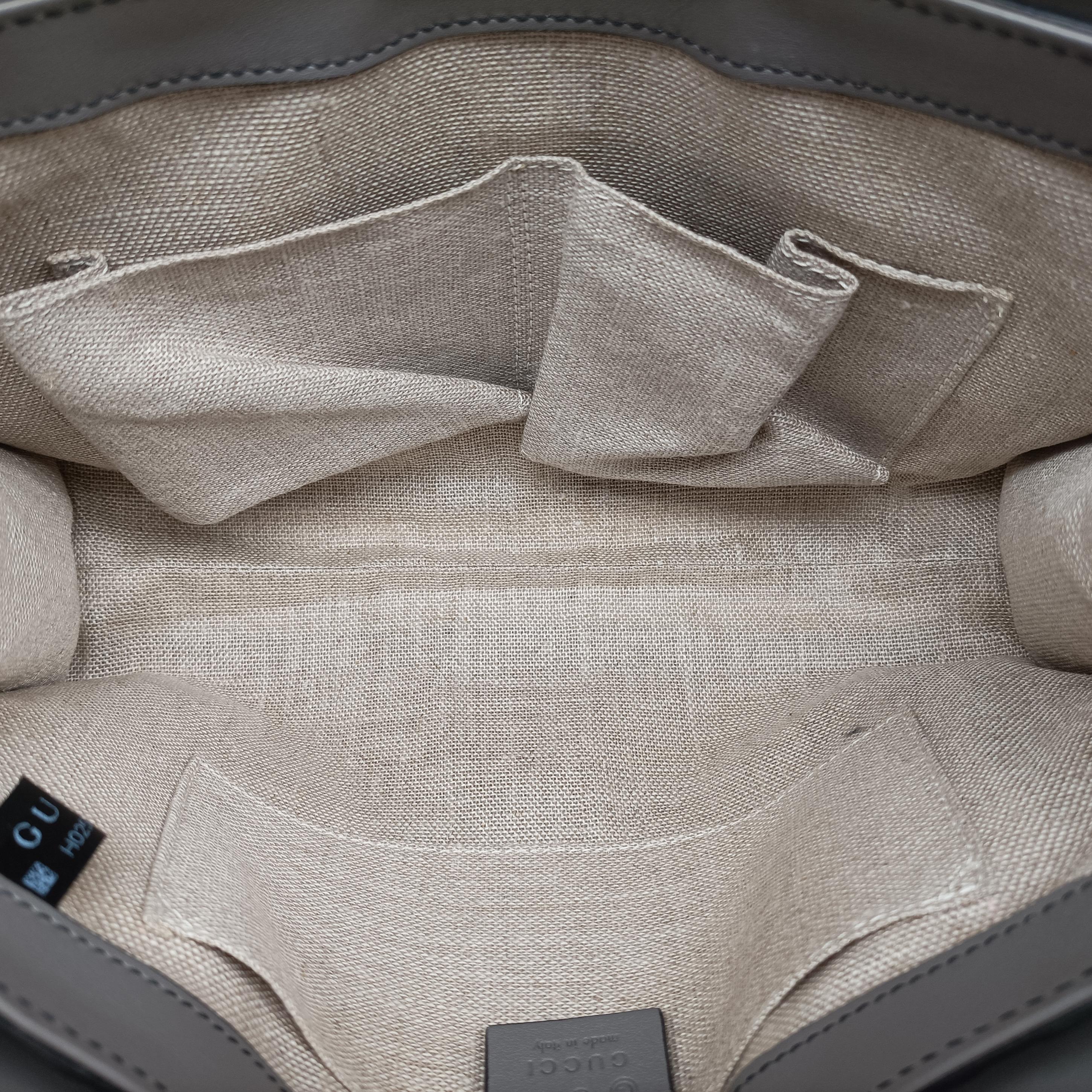 Emily Grey Leather 449635 H025836996エミリー グレー レザー 449635 H025836996