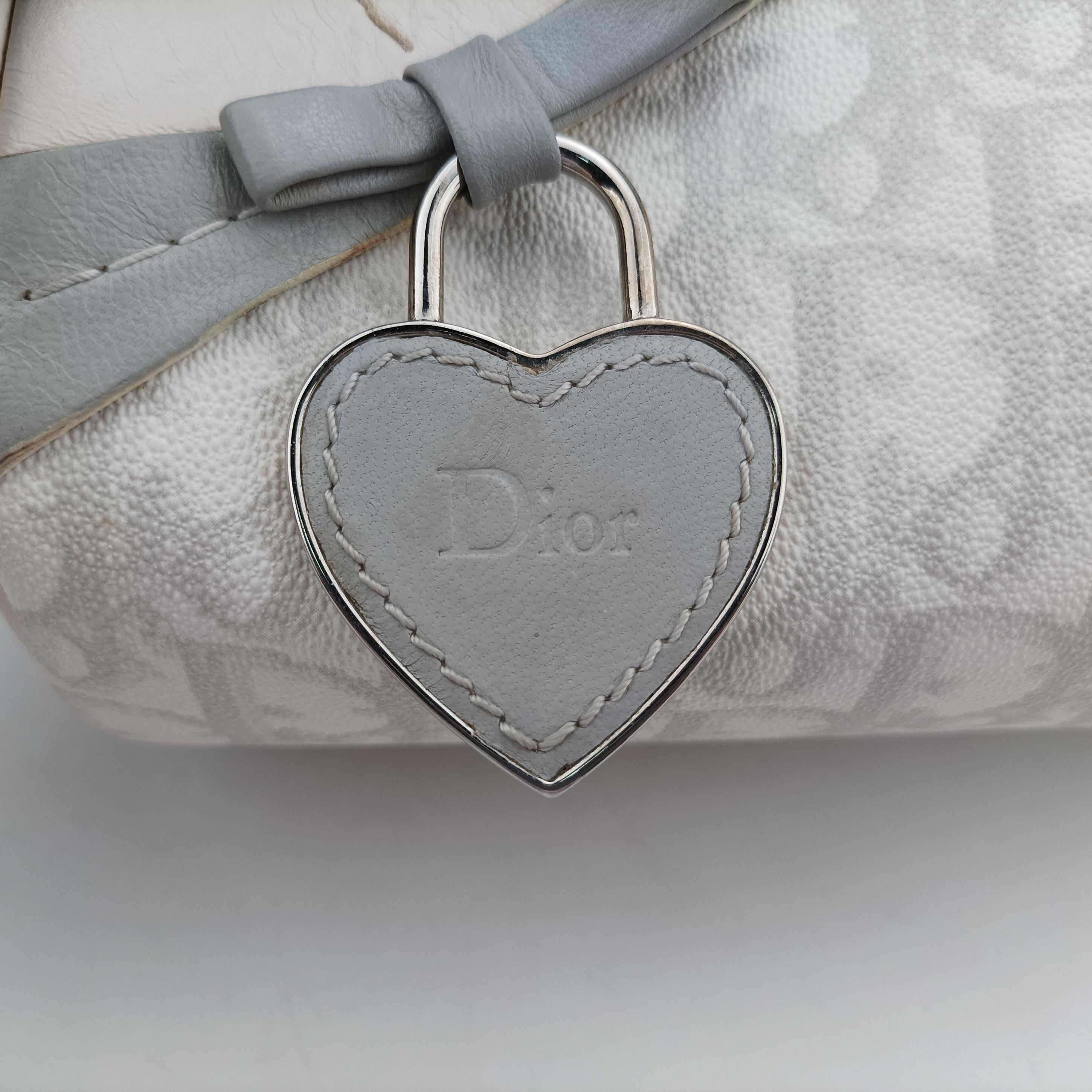 Trotter Romantique Charm Heart White Leather CM0027トロッター ロマンチック チャームハート ホワイト レザー CM0027
