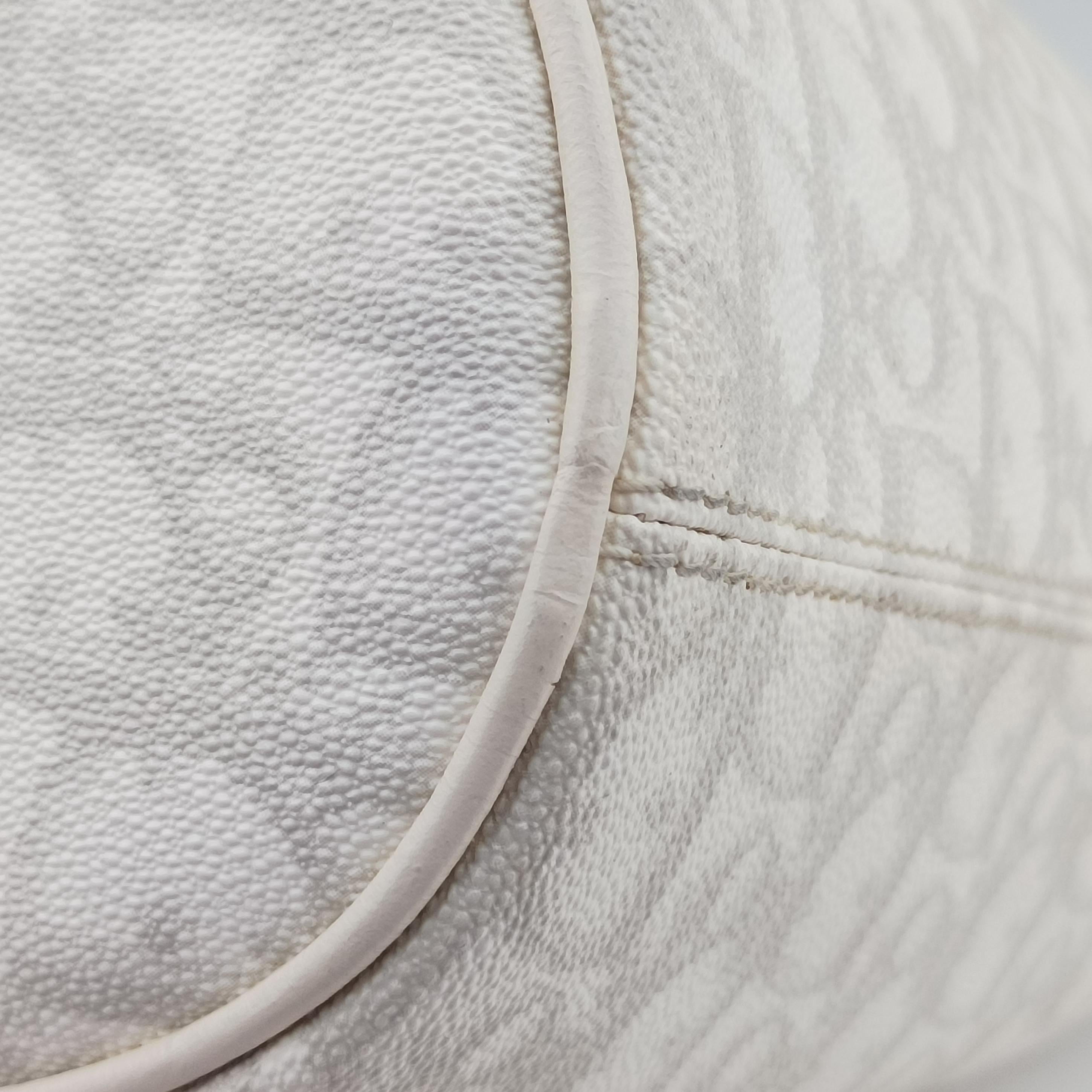 Trotter Romantique Charm Heart White Leather CM0027トロッター ロマンチック チャームハート ホワイト レザー CM0027