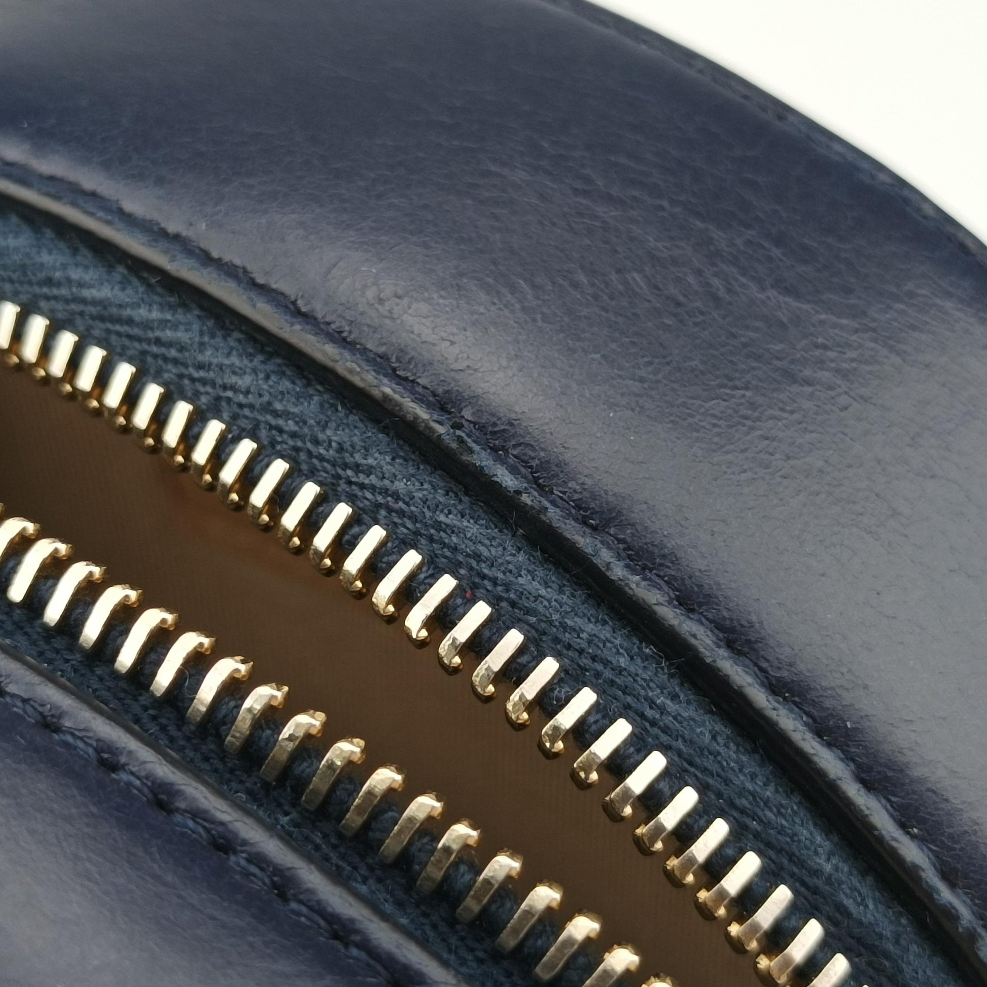 Round As Earth navy leather A91946 25097767ココマーク ラウンド ネイビー  レザー A91946 25097767